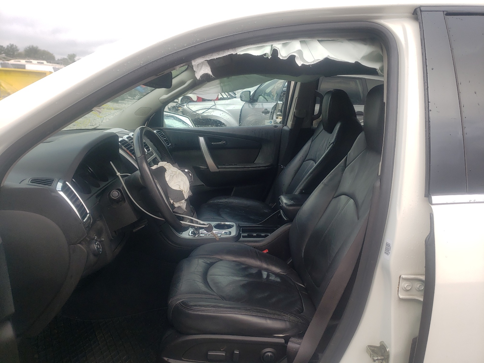 Photo 19 from auction – 2010 GMC ACADIA SLT with VIN 1GKLVMED9AJ213014