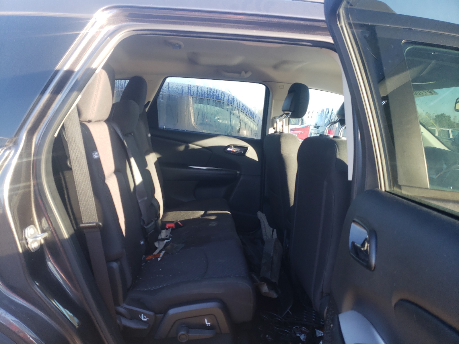 Photo 6 from auction – 2018 DODGE JOURNEY SE with VIN 3C4PDCAB1JT427146
