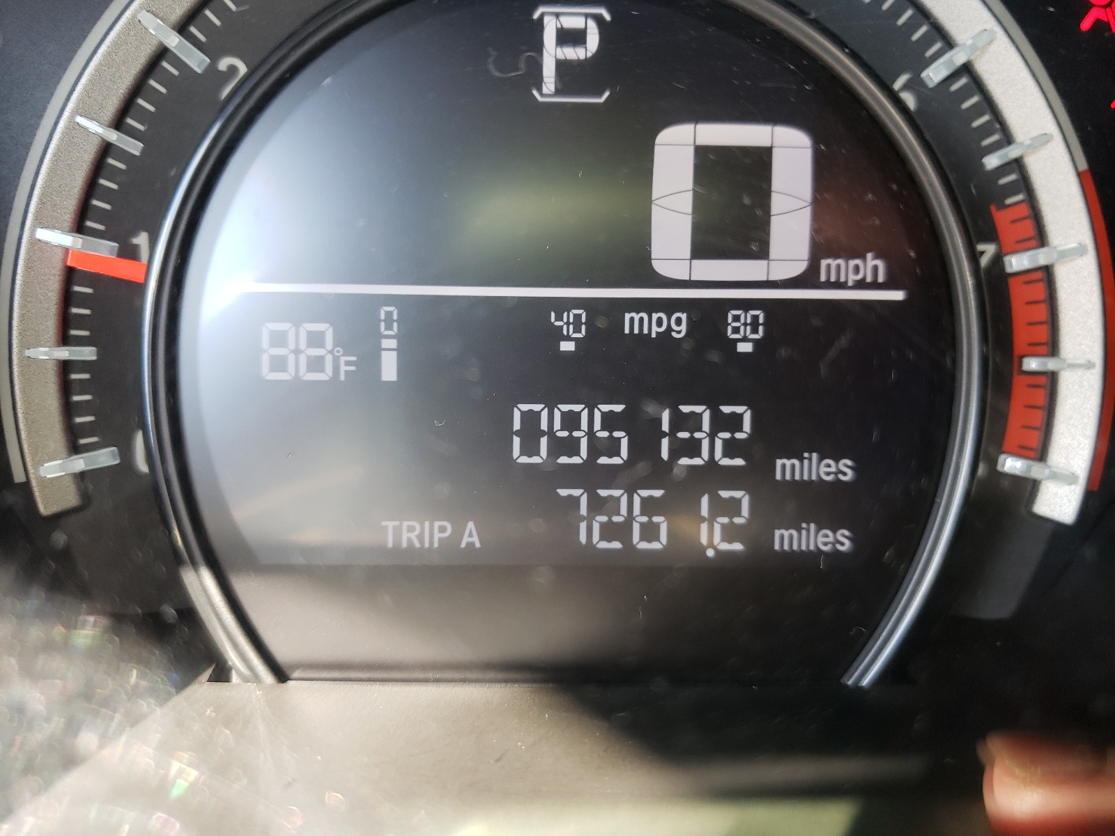 Photo 8 from auction – 2017 HONDA CIVIC LX with VIN 19XFC2F5XHE009498
