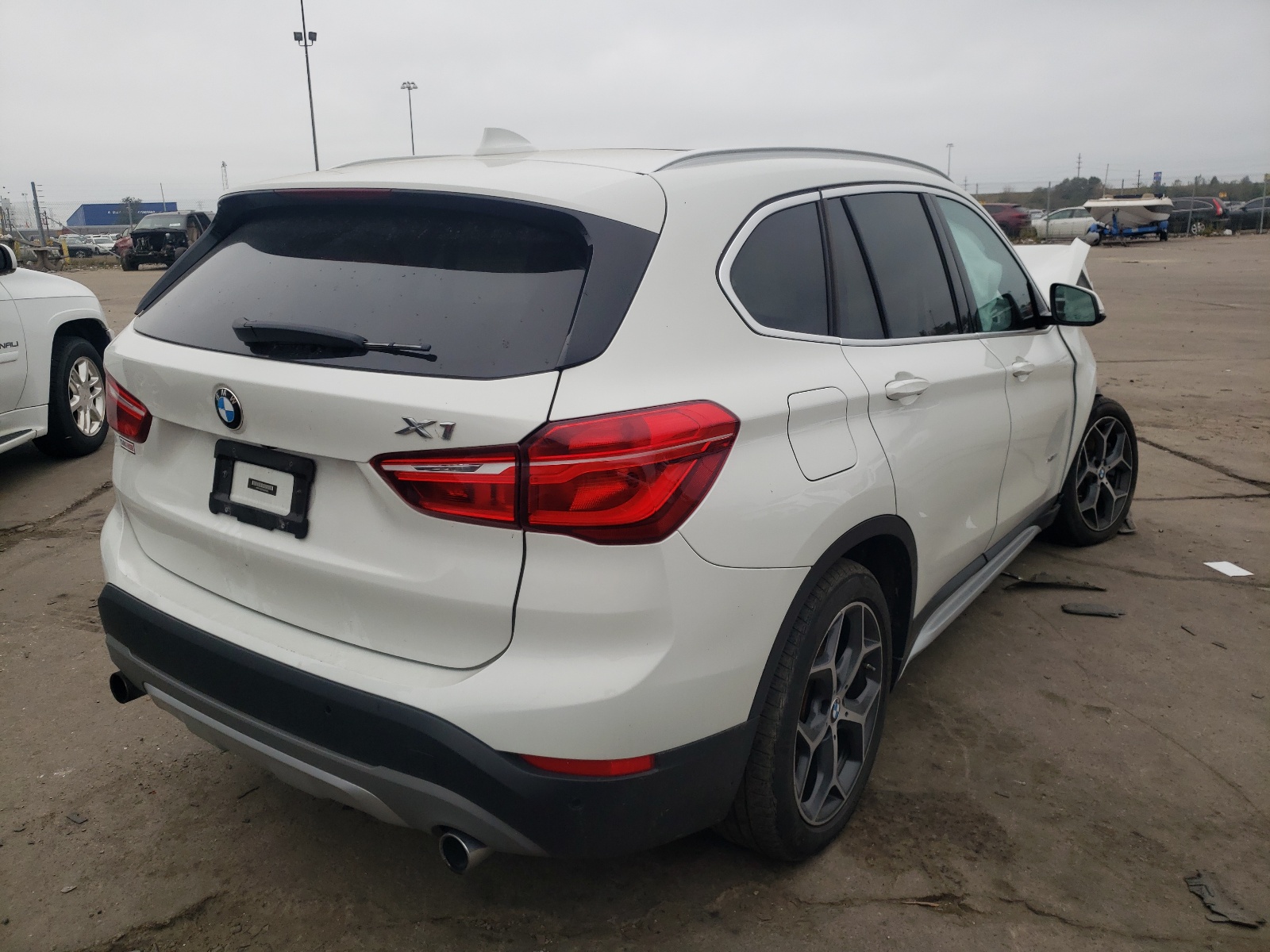 Photo 4 from auction – 2017 BMW X1 XDRIVE2 with VIN WBXHT3Z37H4A55595