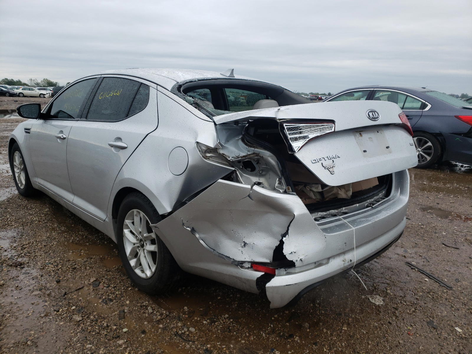 Photo 3 from auction – 2011 KIA OPTIMA LX with VIN KNAGM4A78B5133386