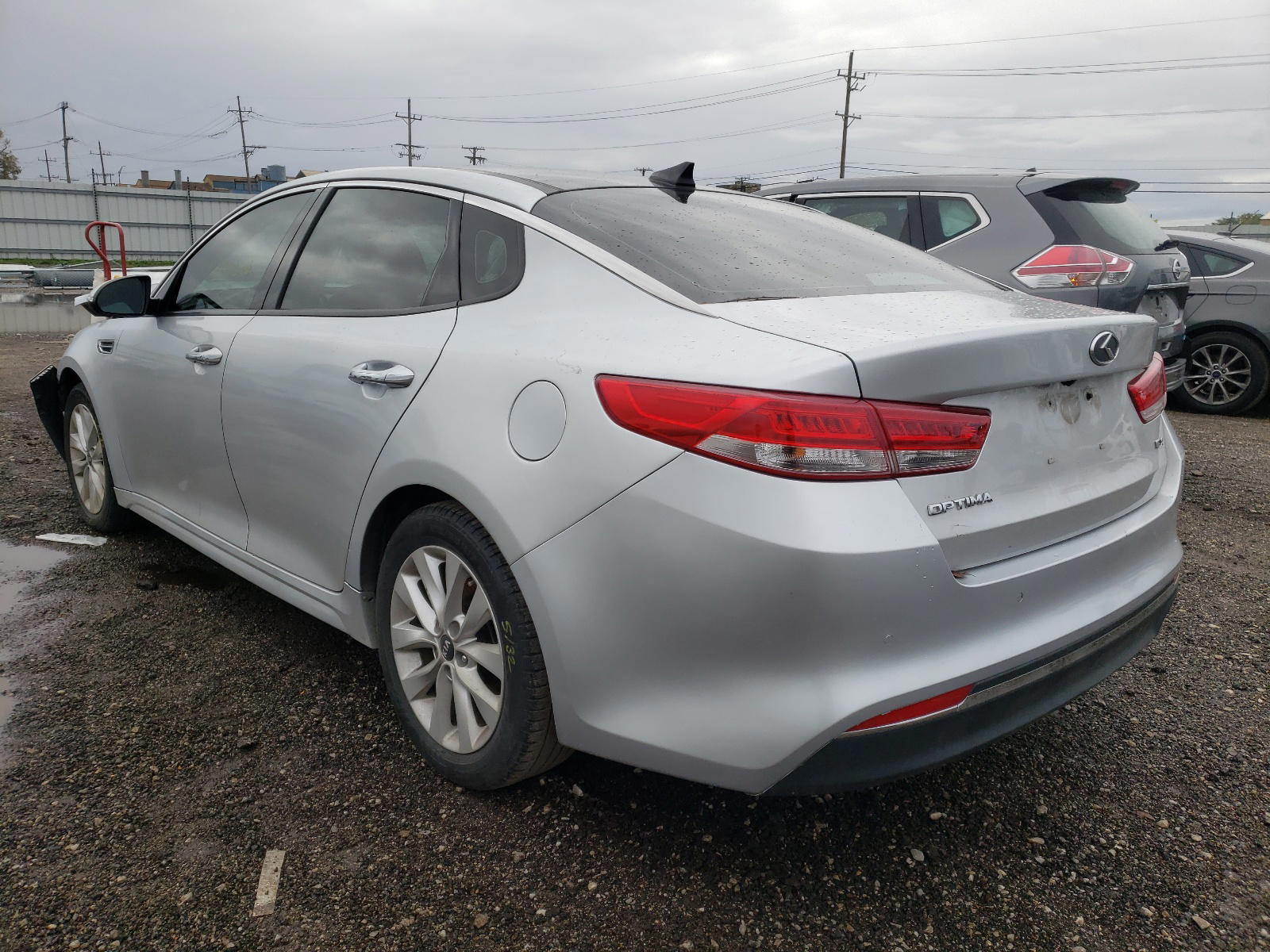 Photo 3 from auction – 2016 KIA OPTIMA EX with VIN 5XXGU4L31GG009718