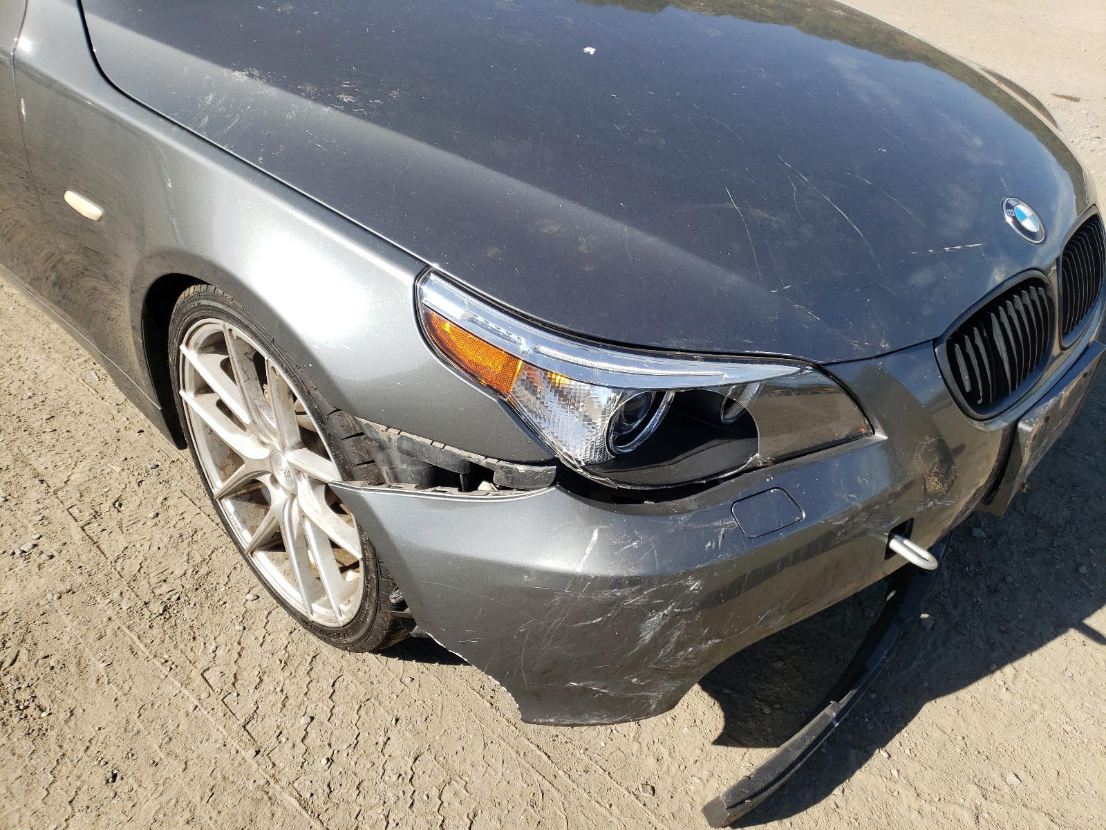 Photo 9 from auction – 2004 BMW 545 I with VIN WBANB33564B088391