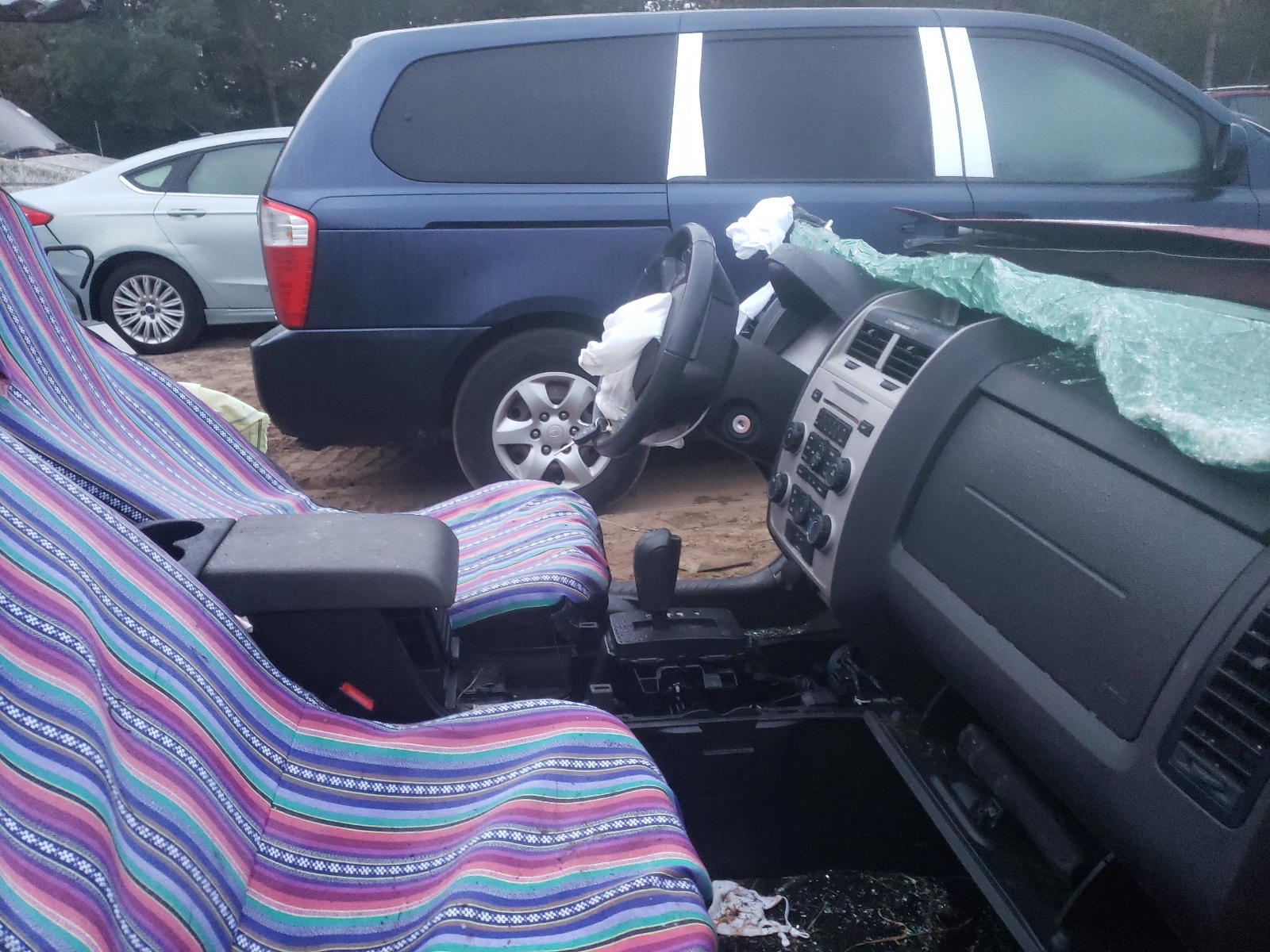 Photo 5 from auction – 2012 FORD ESCAPE XLT with VIN 1FMCU0DG1CKB16644