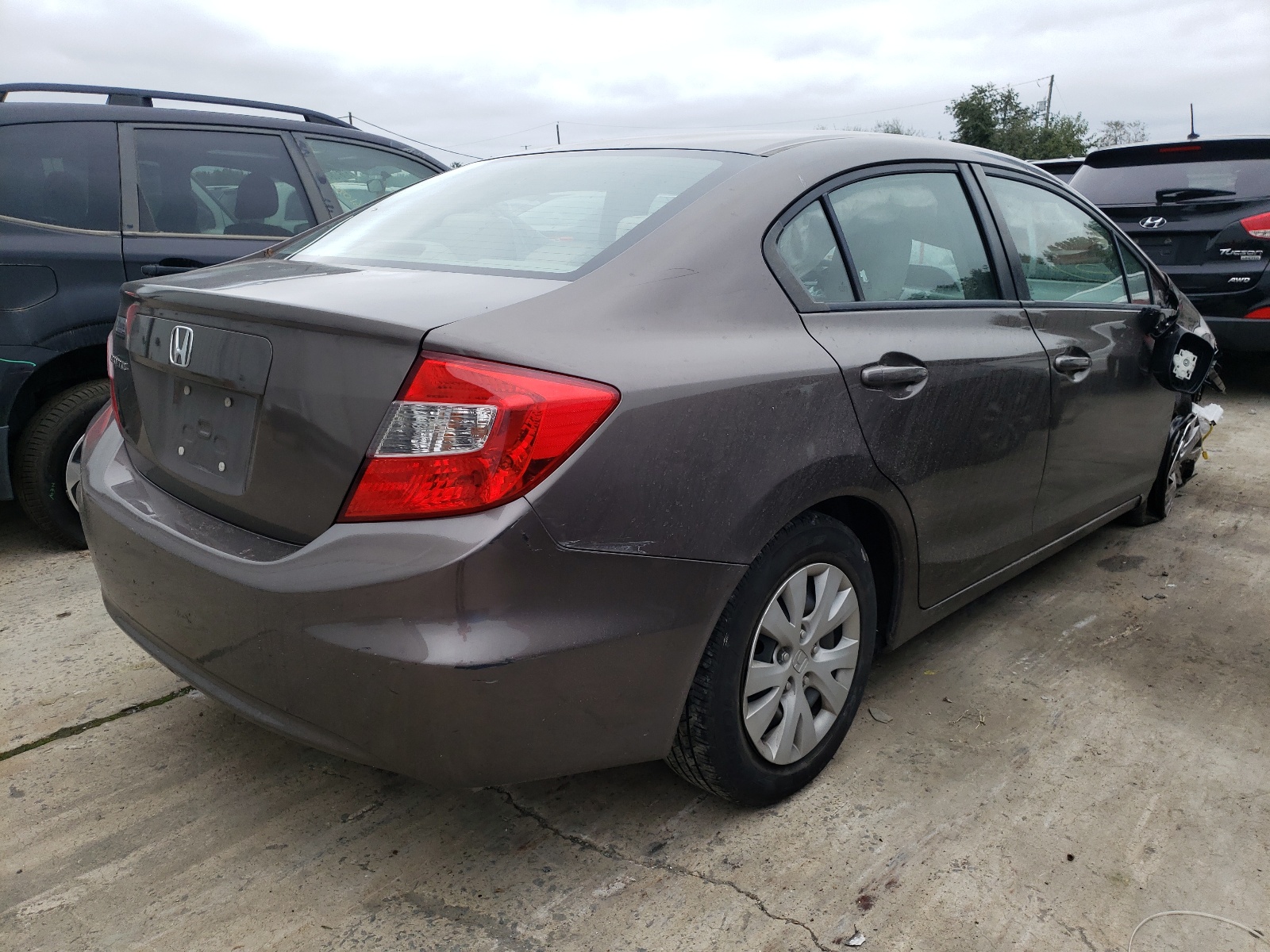 Photo 4 from auction – 2012 HONDA CIVIC LX with VIN 2HGFB2F51CH500110