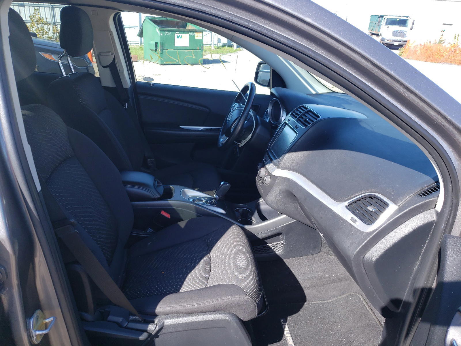 Photo 5 from auction – 2012 DODGE JOURNEY SX with VIN 3C4PDCCG4CT289131