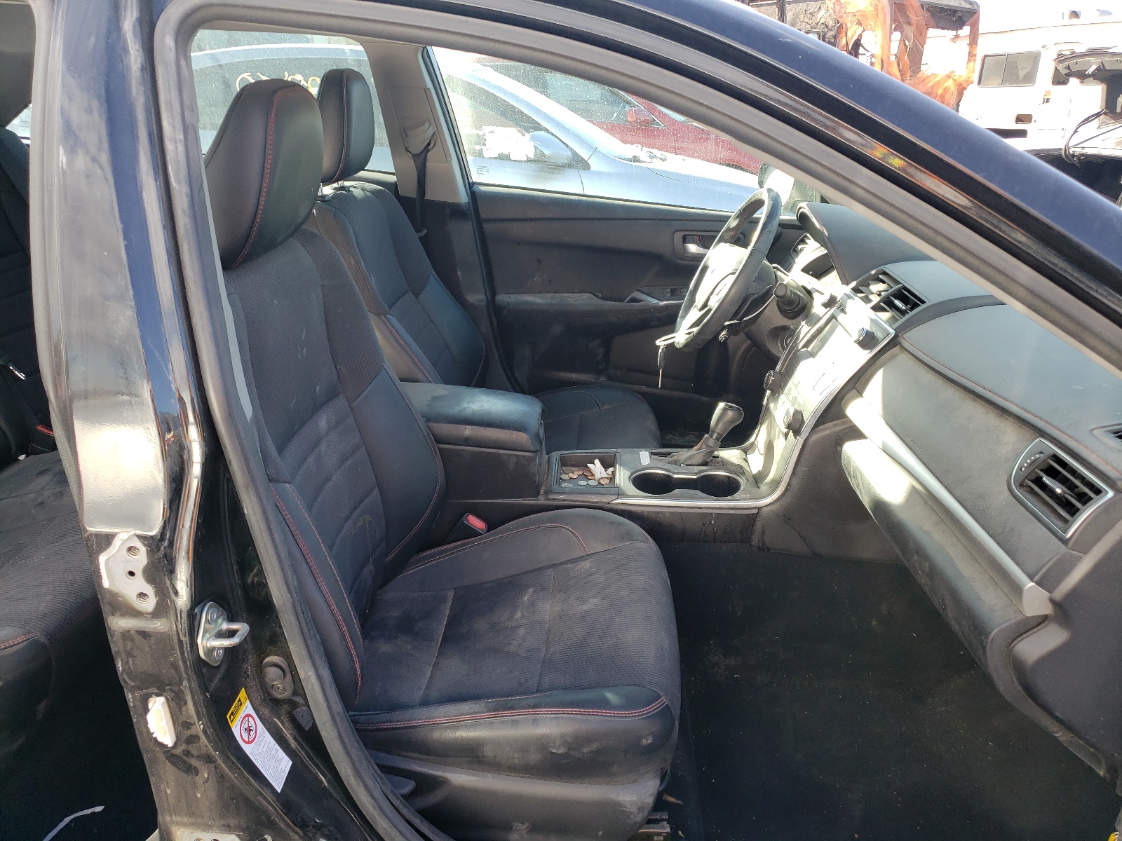 Photo 5 from auction – 2017 TOYOTA CAMRY LE with VIN 4T1BF1FK5HU293786