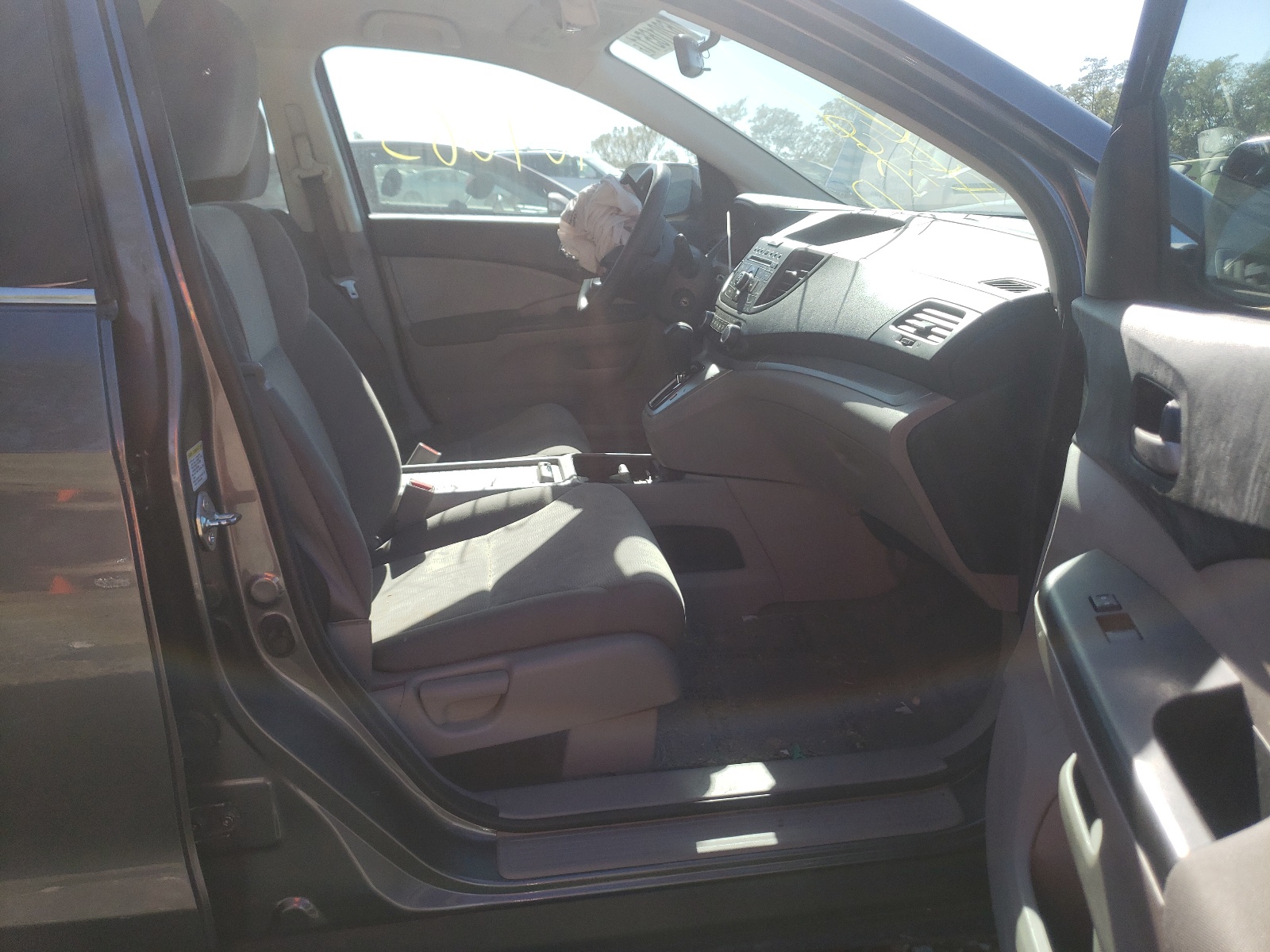 Photo 5 from auction – 2013 HONDA CR-V LX with VIN 2HKRM4H36DH609491