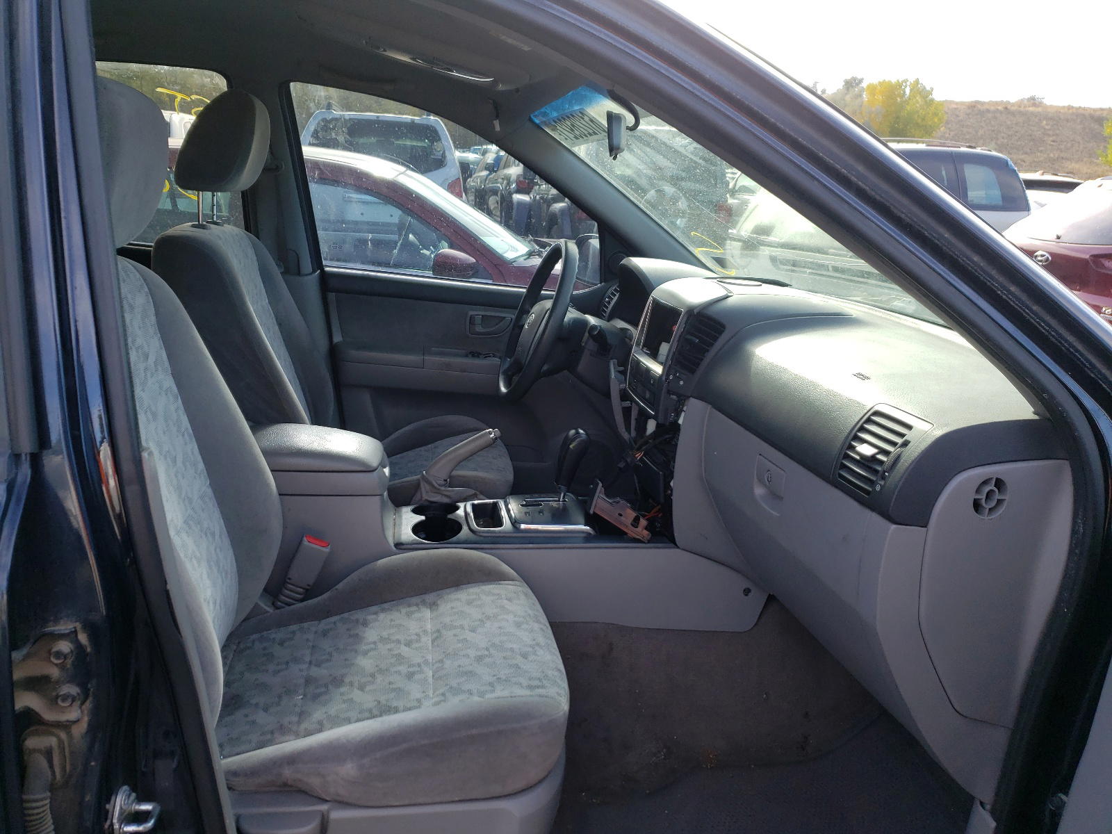 Photo 5 from auction – 2008 KIA SORENTO EX with VIN KNDJD735X85830752