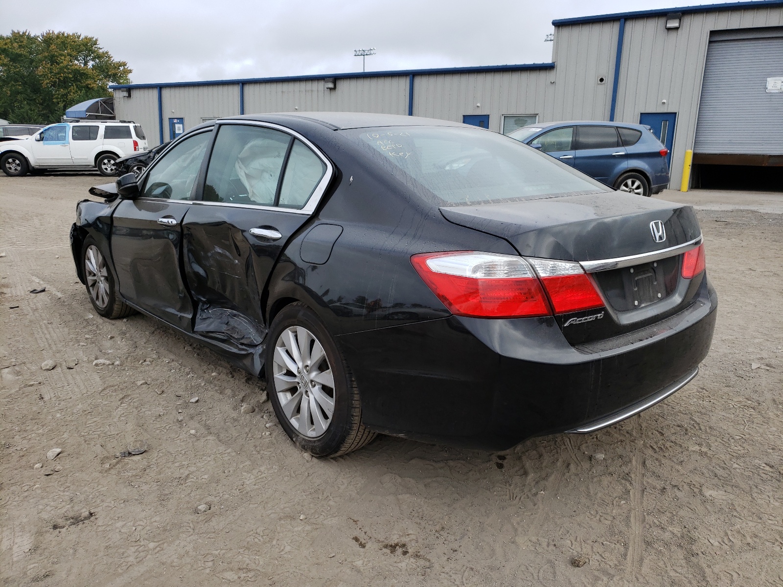 Photo 3 from auction – 2015 HONDA ACCORD EX with VIN 1HGCR2F79FA219997