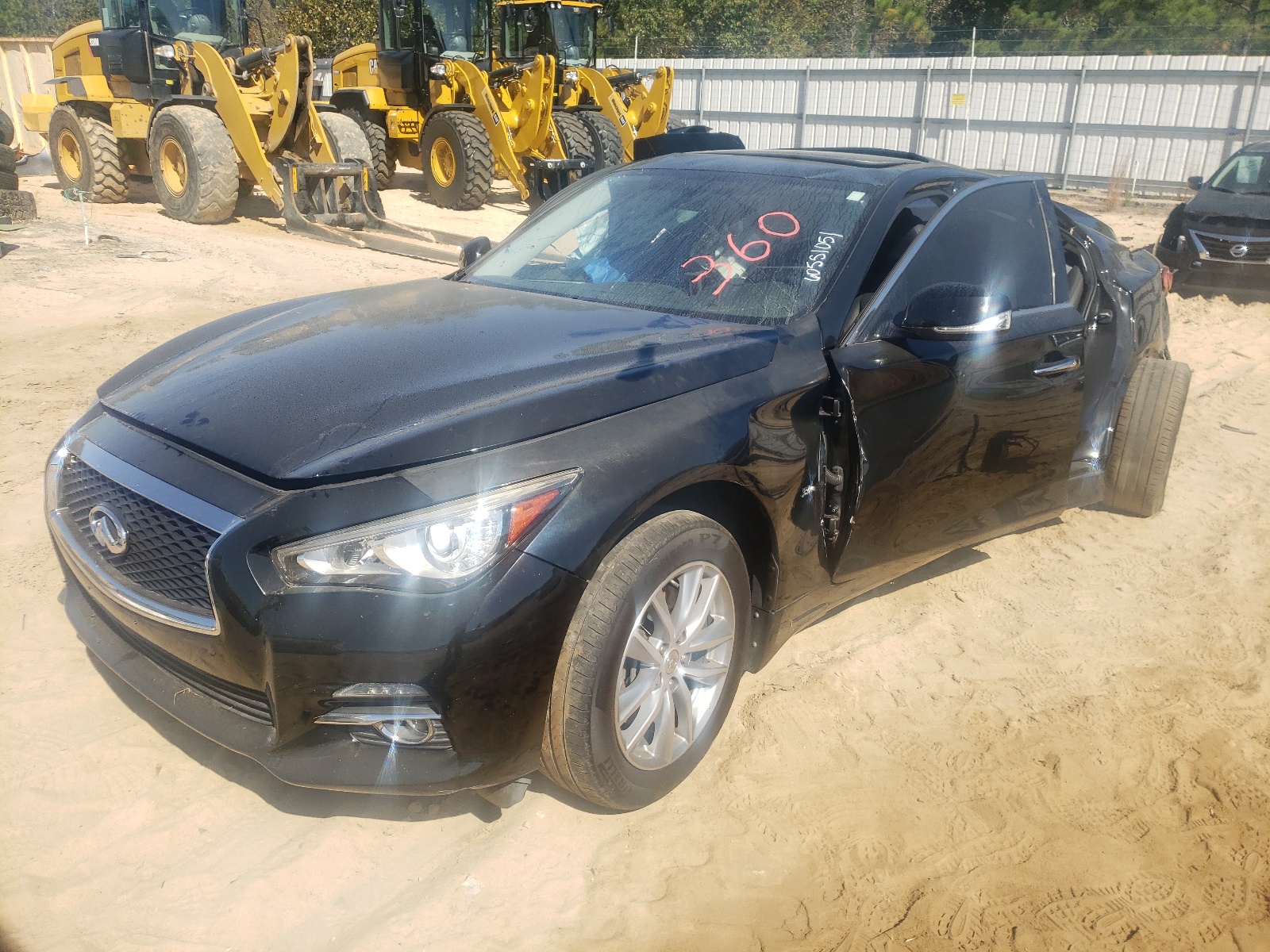 Photo 2 from auction – 2015 INFINITI Q50 BASE with VIN JN1BV7AR4FM412703