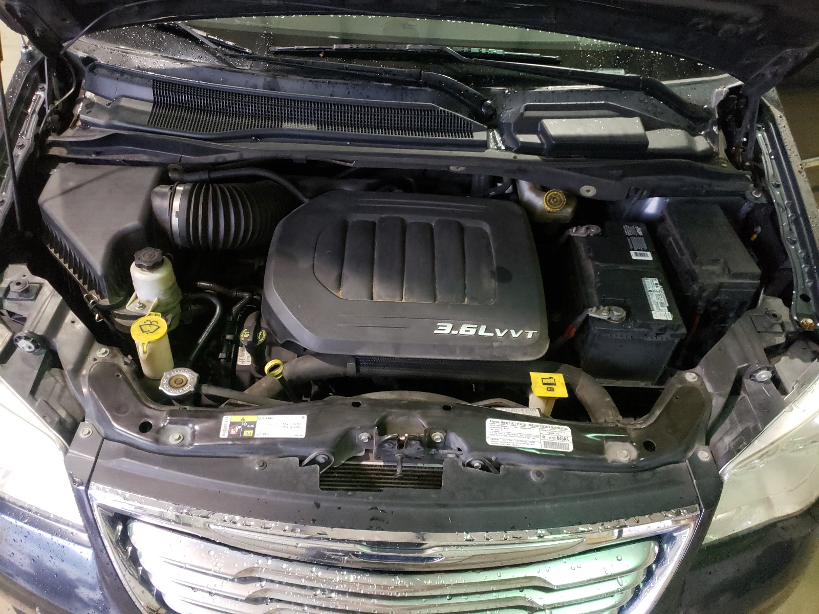 Photo 7 from auction – 2013 CHRYSLER TOWN & COU with VIN 2C4RC1CG9DR708546