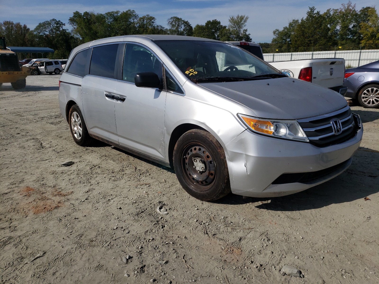 Photo 1 from auction – 2011 HONDA ODYSSEY LX with VIN 5FNRL5H23BB064913