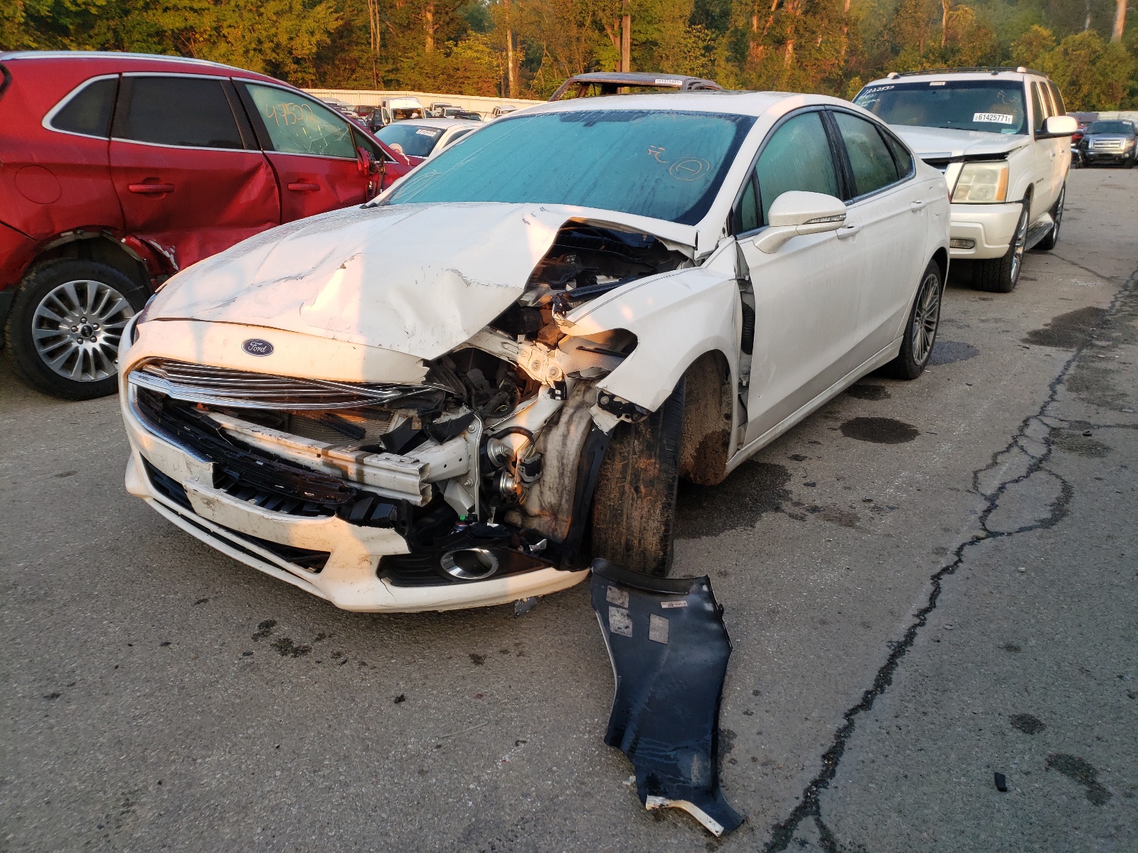 Photo 2 from auction – 2014 FORD FUSION SE with VIN 3FA6P0HD2ER118142