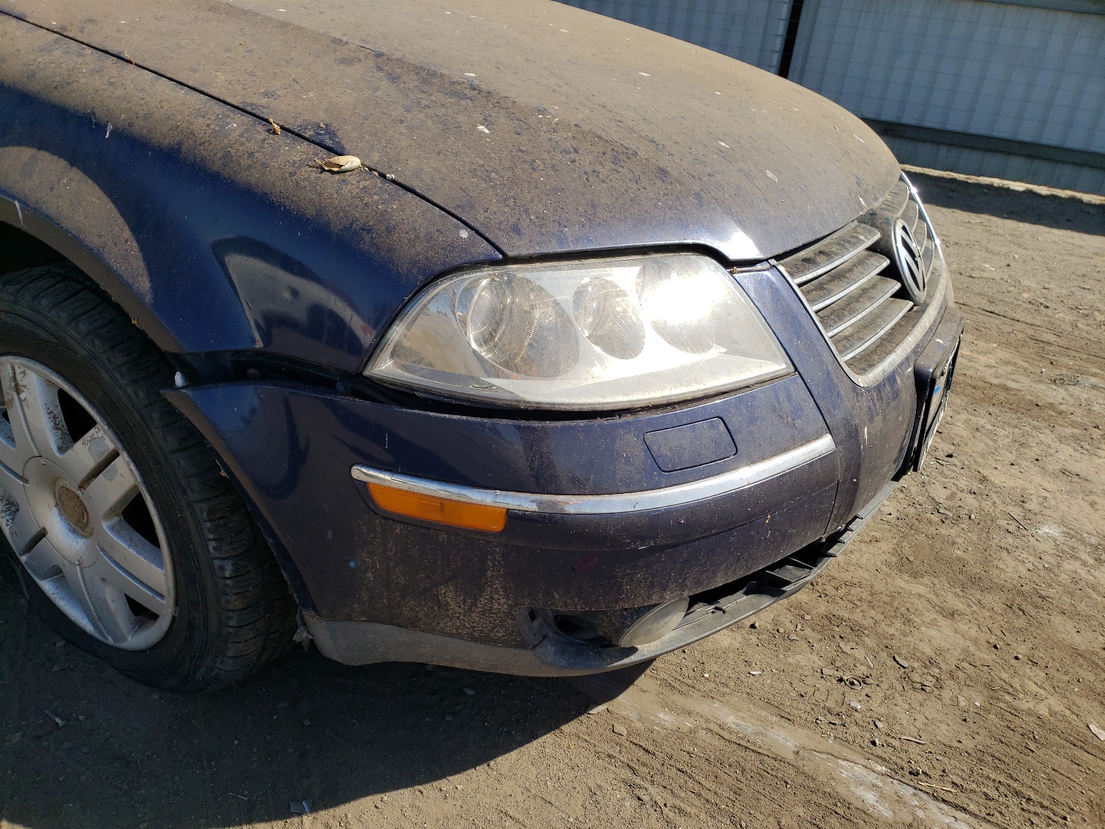 Photo 9 from auction – 2003 VOLKSWAGEN PASSAT W8 with VIN WVWUK63B13P349689