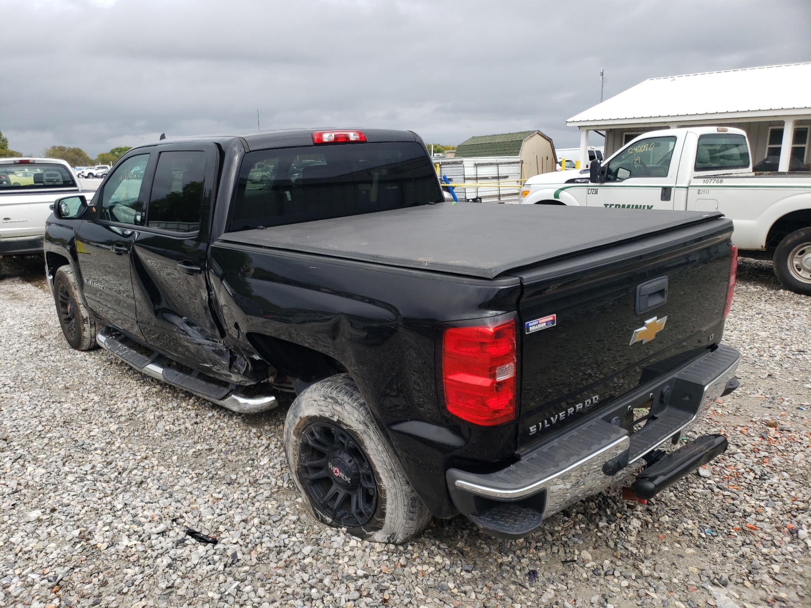 Photo 3 from auction – 2015 CHEVROLET SILVERADO with VIN 3GCPCREH6FG470269
