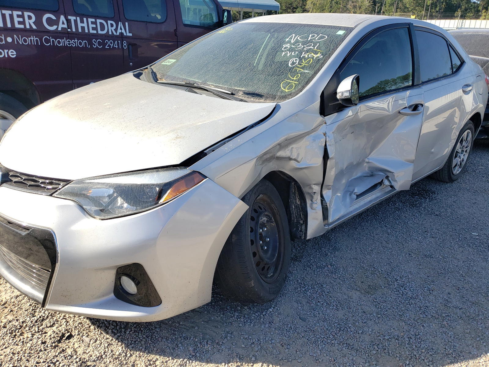 Photo 9 from auction – 2016 TOYOTA COROLLA with VIN 2T1BURHE3GC693986