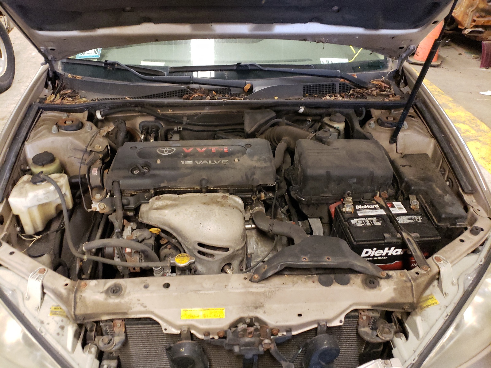 Photo 7 from auction – 2004 TOYOTA CAMRY with VIN 4T1BE32K14U262582