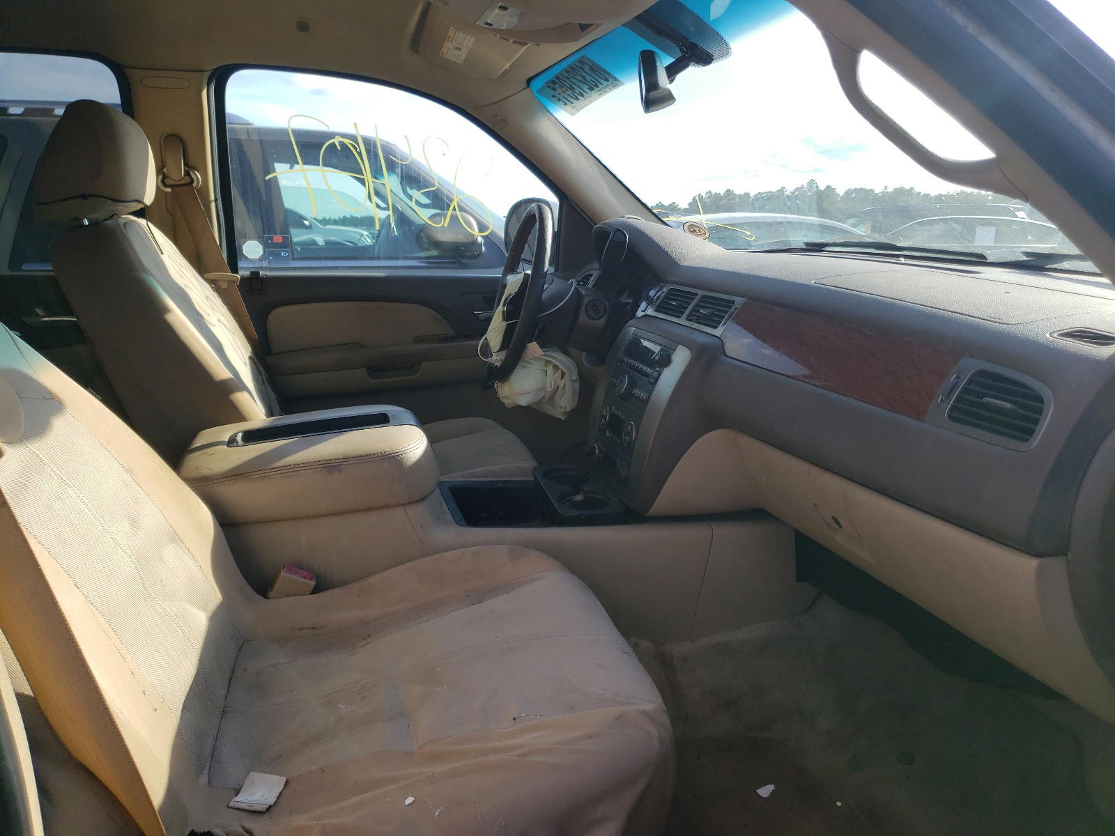 Photo 5 from auction – 2007 GMC YUKON with VIN 1GKFC13037R417755