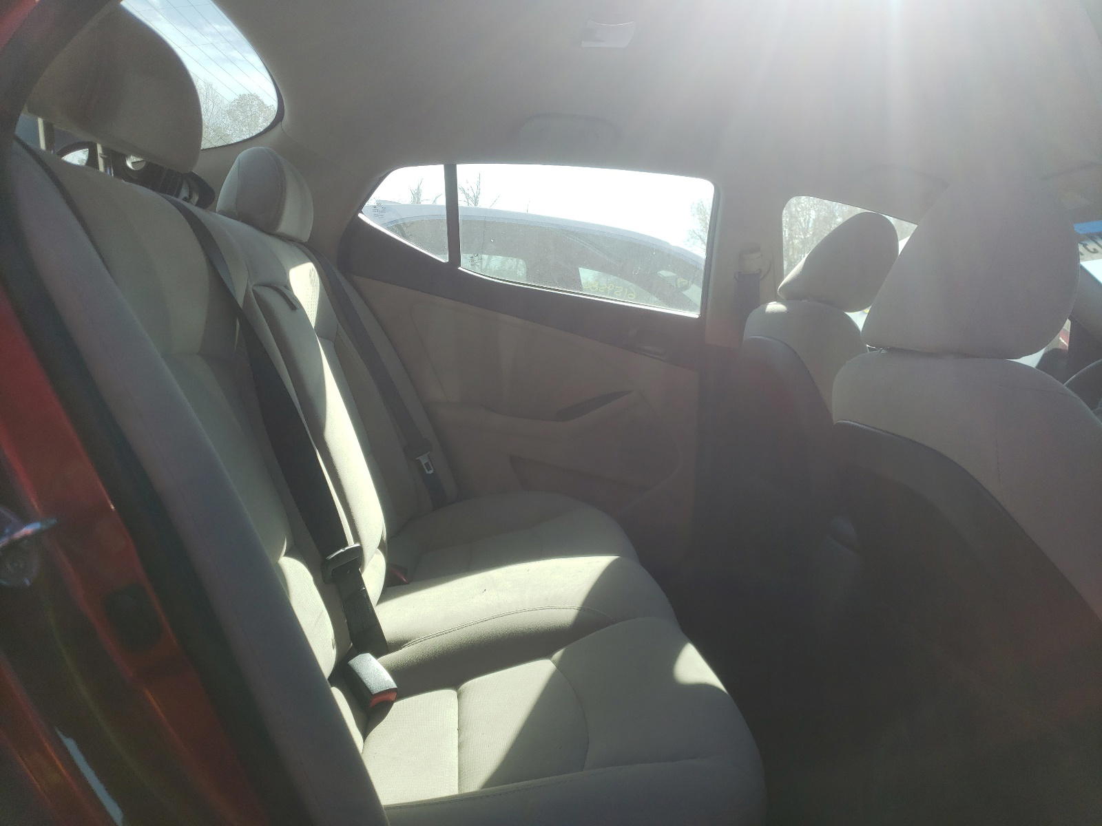 Photo 6 from auction – 2015 KIA OPTIMA with VIN 5XXGM4A72FG388801