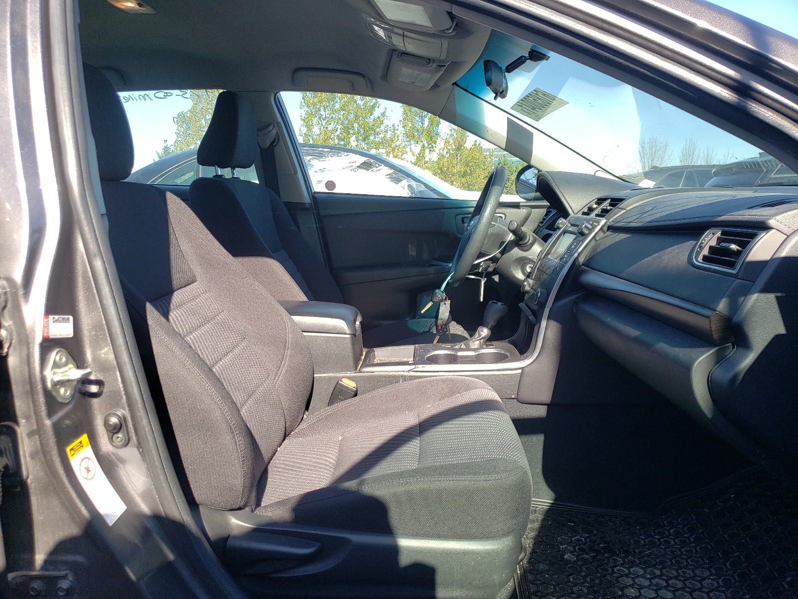 Photo 5 from auction – 2016 TOYOTA CAMRY LE with VIN 4T1BF1FK8GU230552