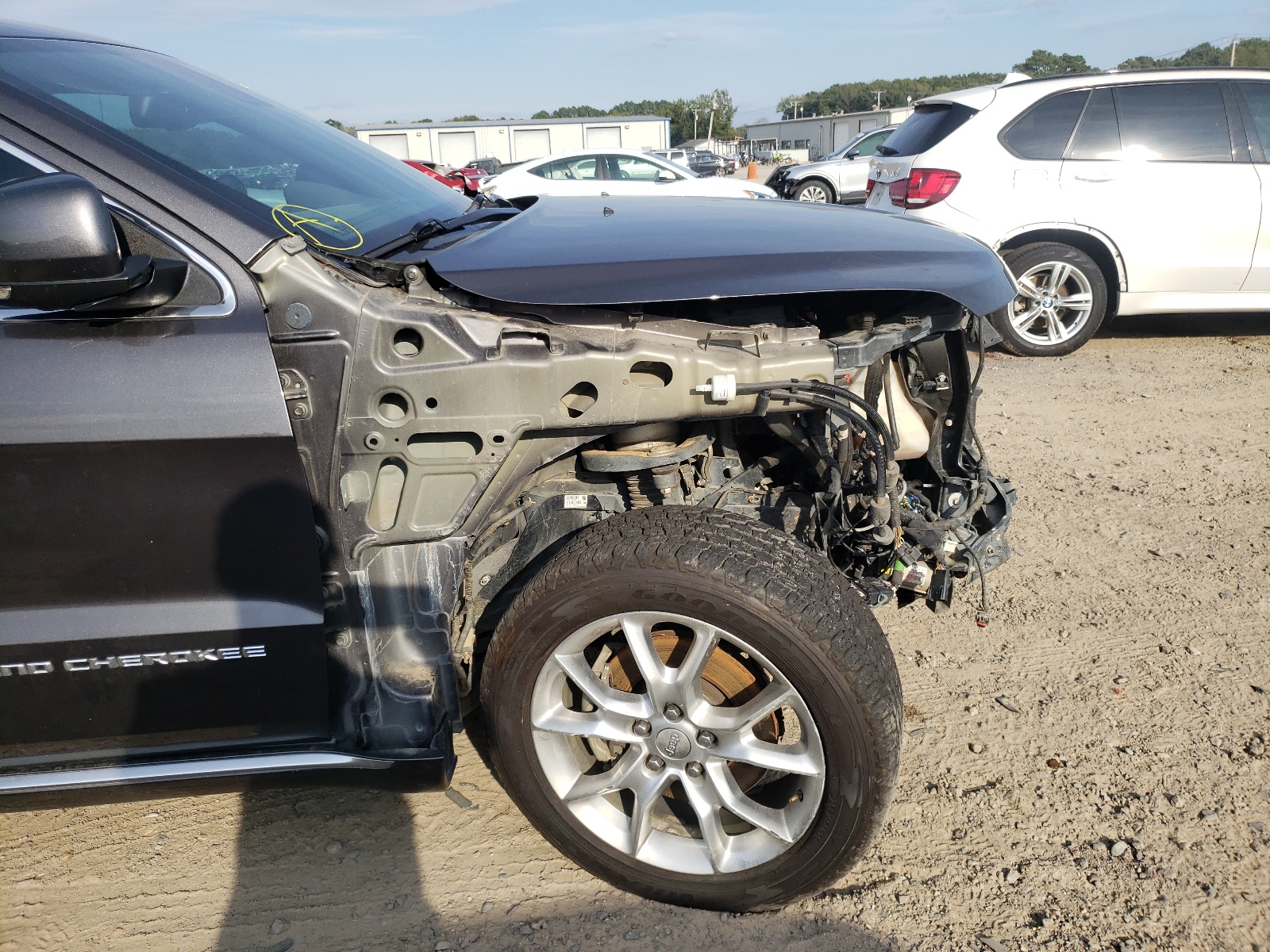 Photo 9 from auction – 2015 JEEP GRAND CHER with VIN 1C4RJFJT5FC813843