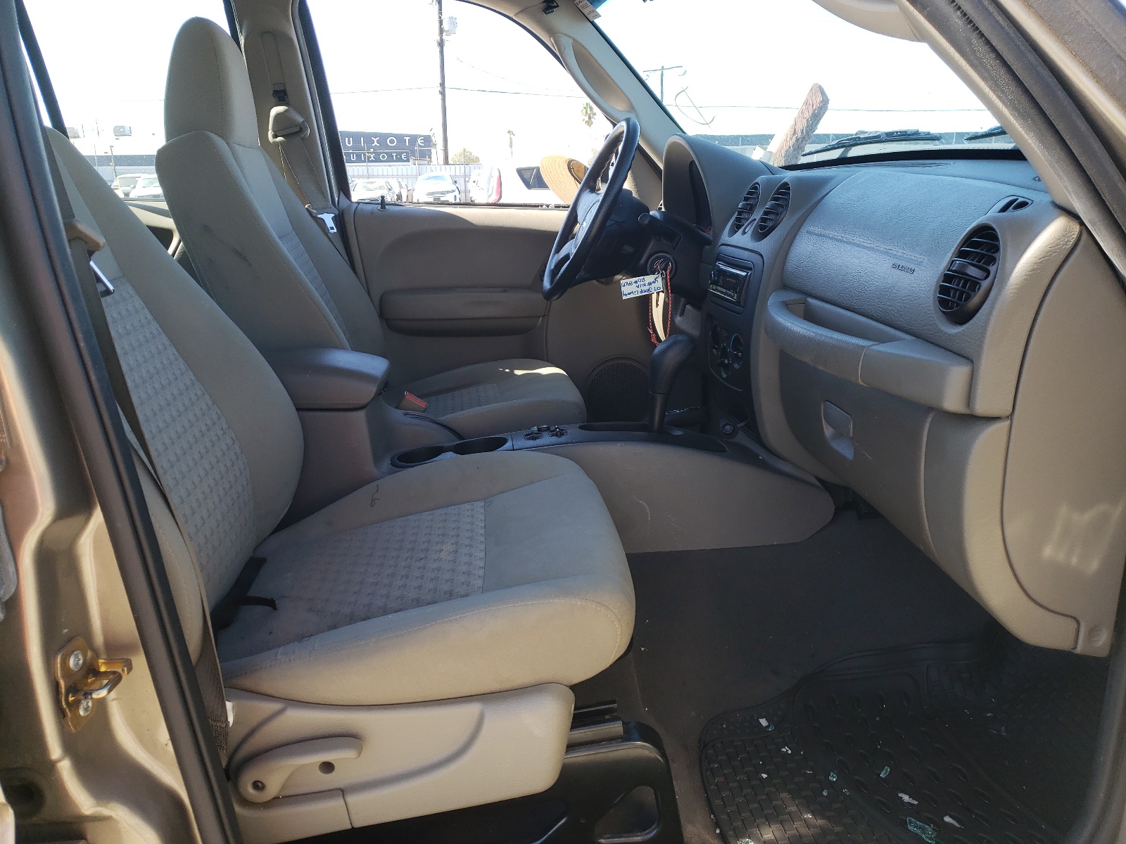 Photo 5 from auction – 2007 JEEP LIBERTY SP with VIN 1J4GL48K67W701419