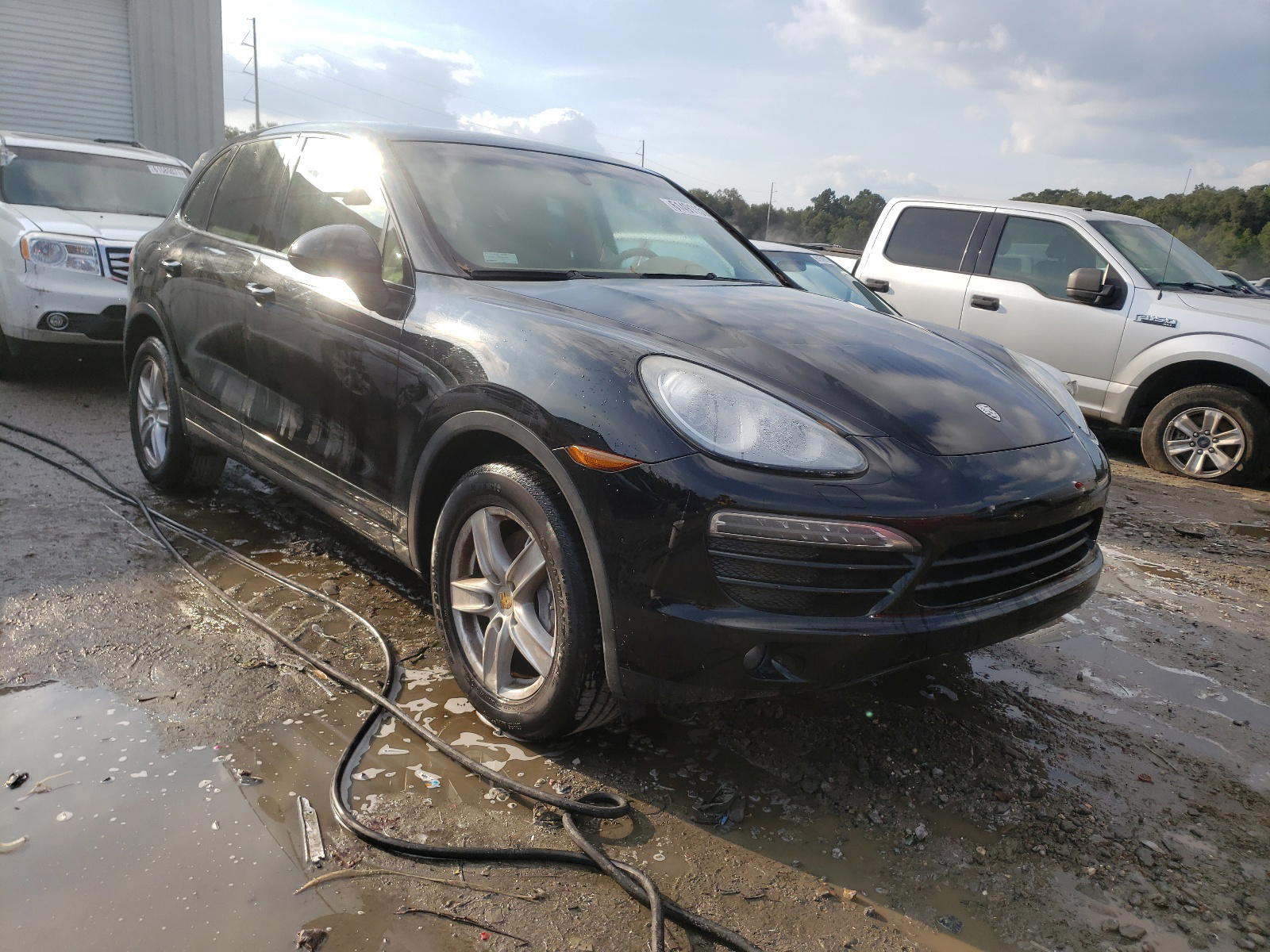 PORSCHE CAYENNE 2011 with VIN WP1AA2A2XBLA09138 - Photo from auction