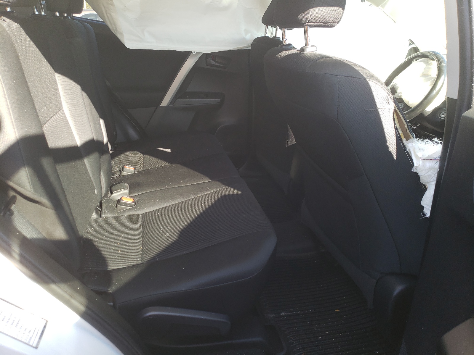 Zdjęcie 6 z aukcji – 2018 TOYOTA RAV4 LE z VIN 2T3BFREV7JW765008