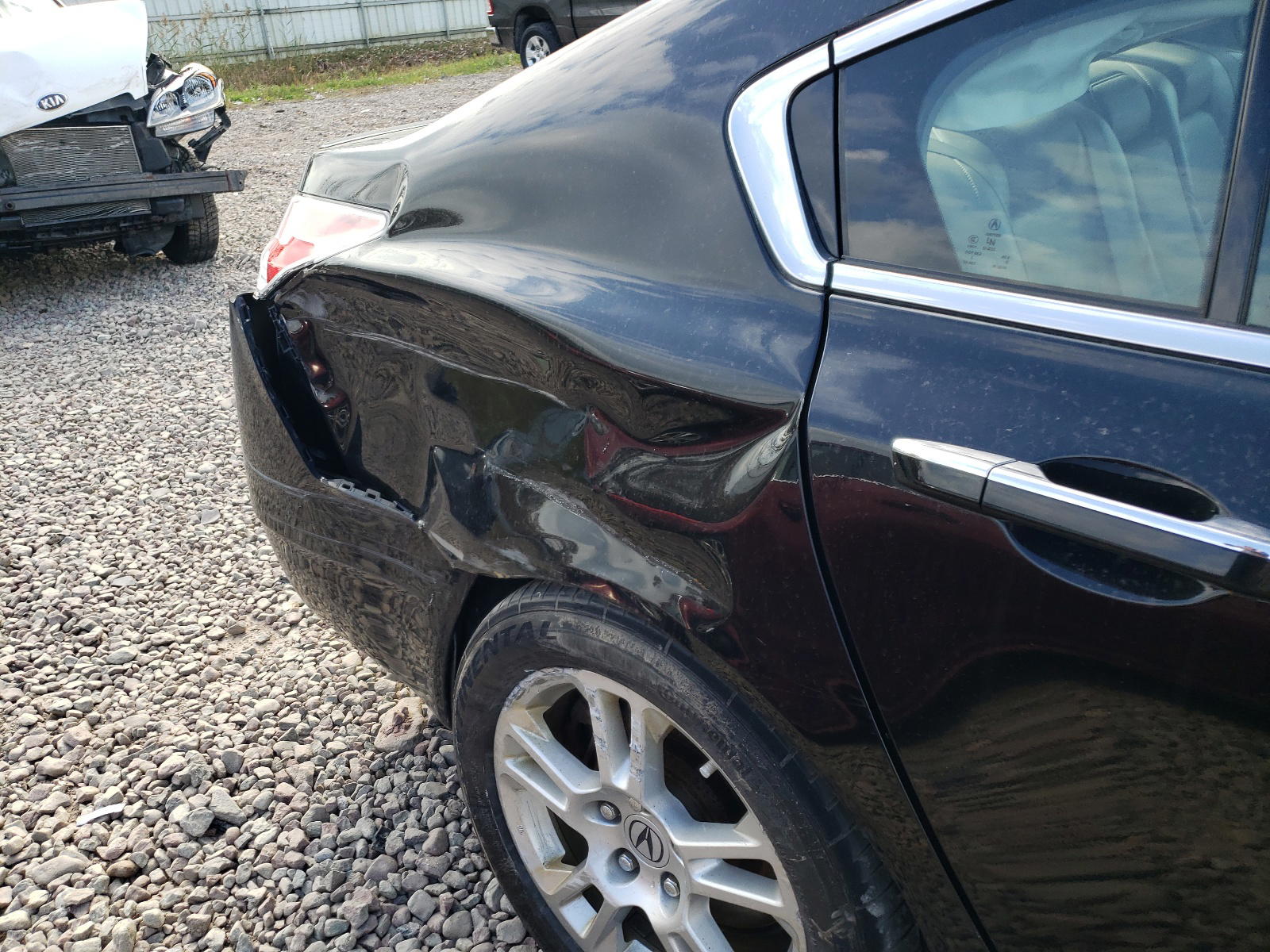 Photo 9 from auction – 2011 ACURA TL with VIN 19UUA8F59BA006720
