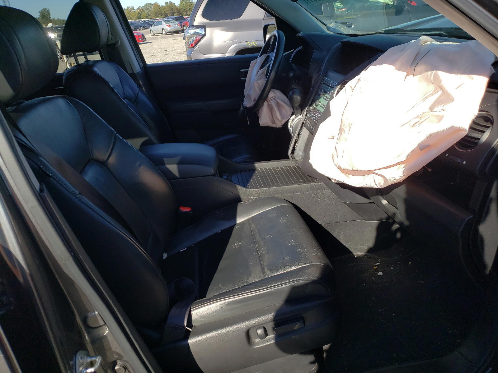 Photo 5 from auction – 2011 HONDA PILOT EXL with VIN 5FNYF4H57BB076358