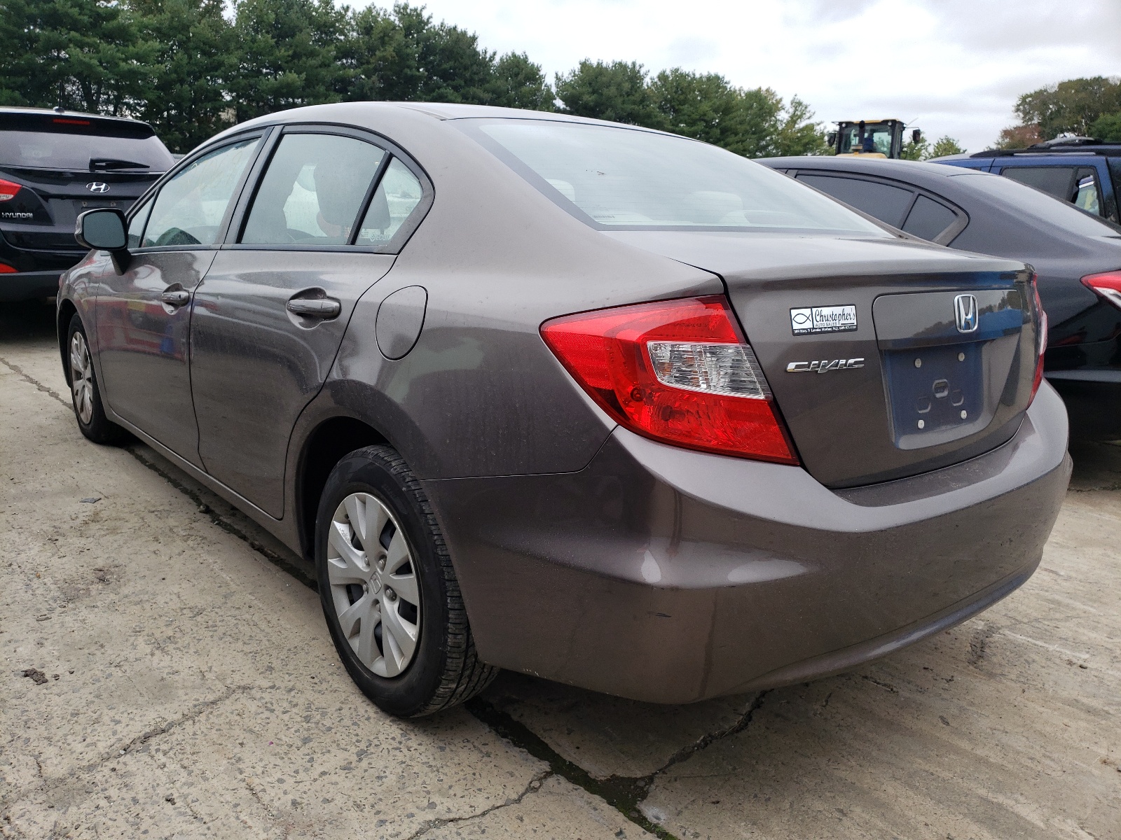 Photo 3 from auction – 2012 HONDA CIVIC LX with VIN 2HGFB2F51CH500110