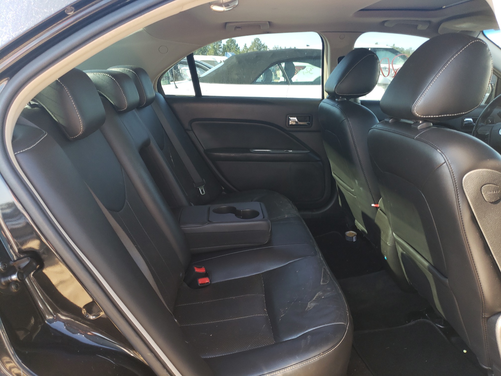 Photo 6 from auction – 2010 MERCURY MILAN PREM with VIN 3MEHM0JG2AR664996