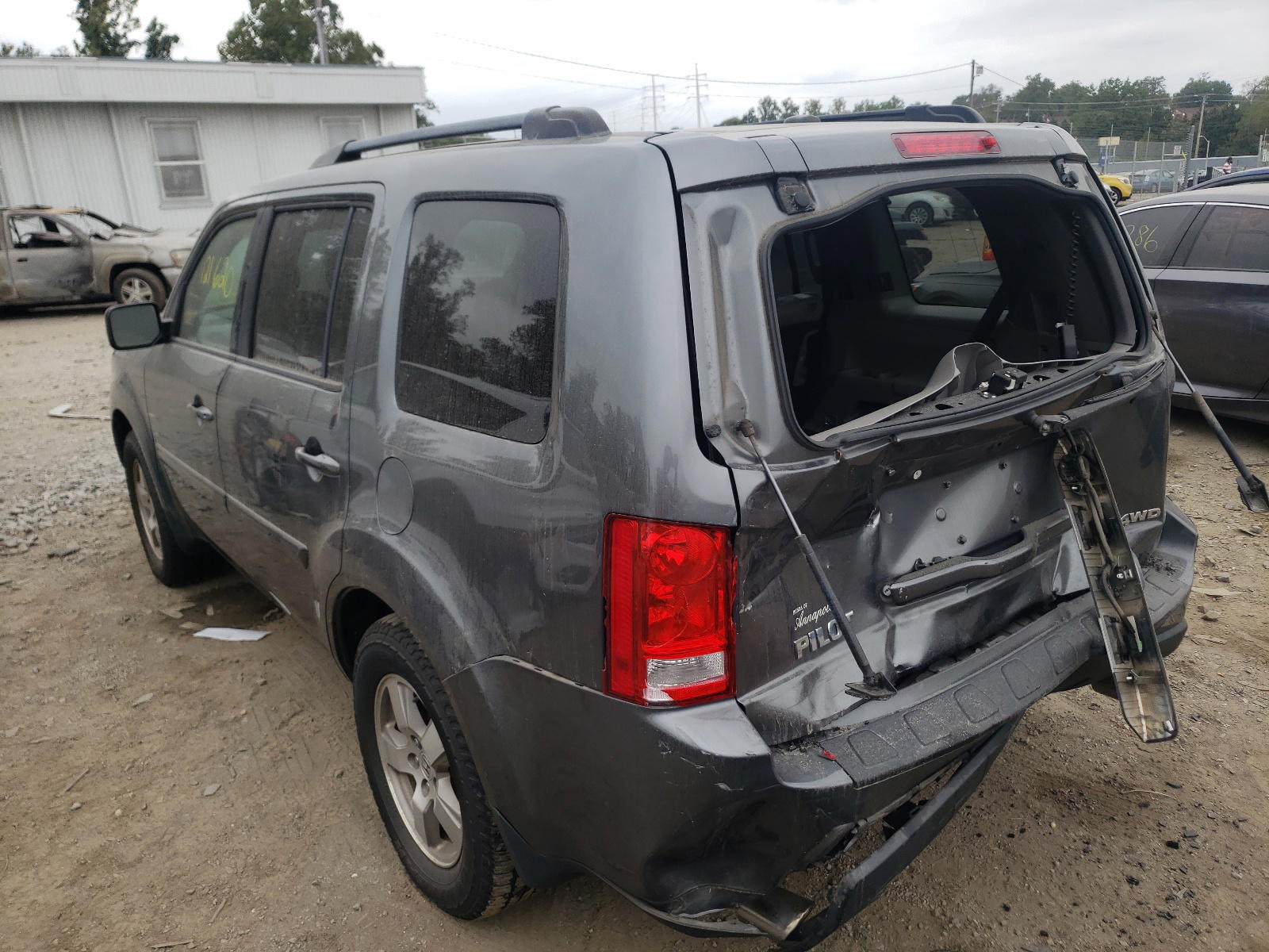 Photo 3 from auction – 2011 HONDA PILOT EXL with VIN 5FNYF4H59BB090956