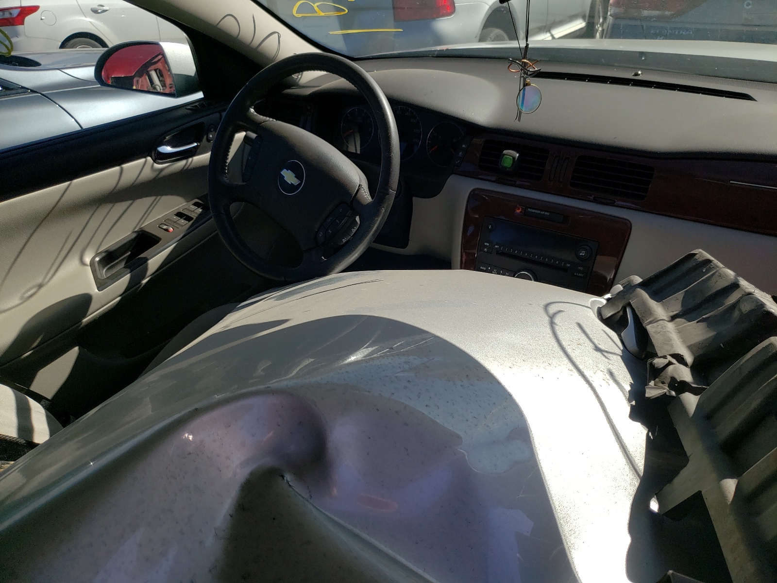 Photo 9 from auction – 2010 CHEVROLET IMPALA LT with VIN 2G1WB5EK2A1151710