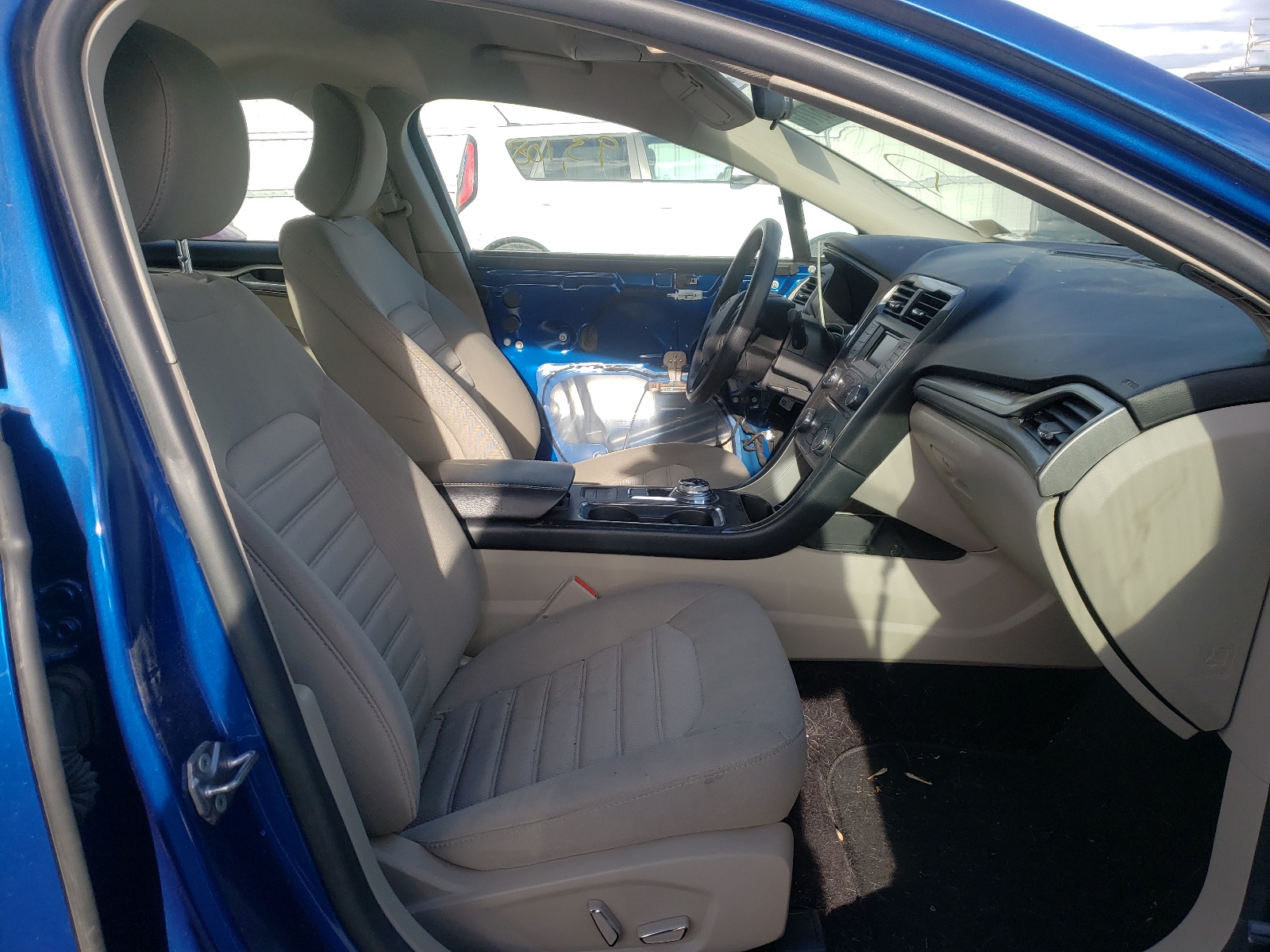Photo 5 from auction – 2017 FORD FUSION SE with VIN 3FA6P0H71HR319366