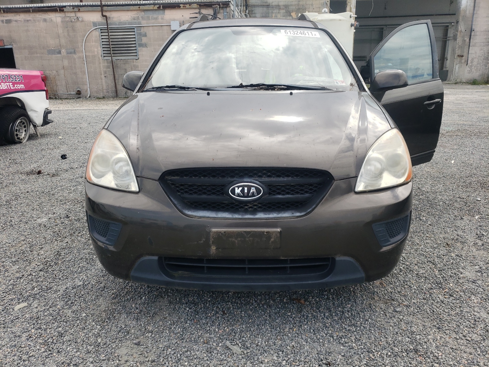 Photo 9 from auction – 2009 KIA RONDO with VIN KNAFG528097221444
