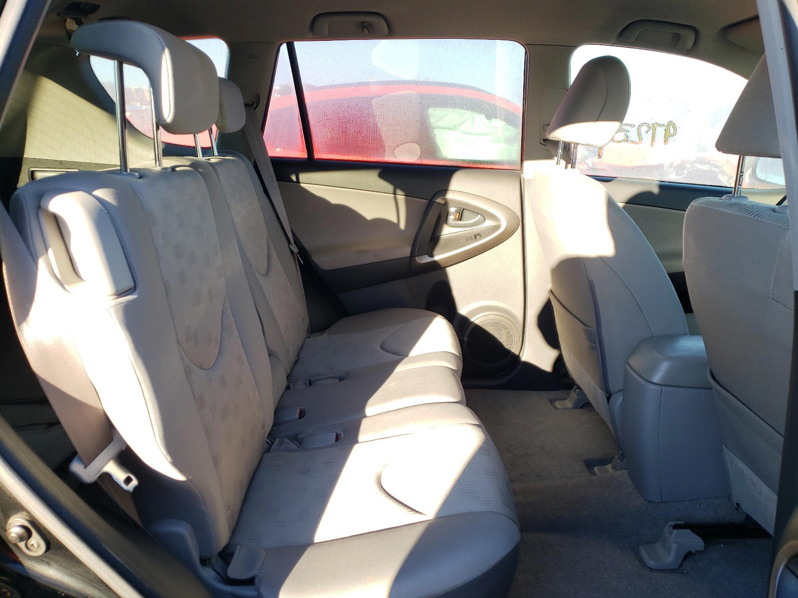 Photo 6 from auction – 2009 TOYOTA RAV4 with VIN JTMZF33V49D014777