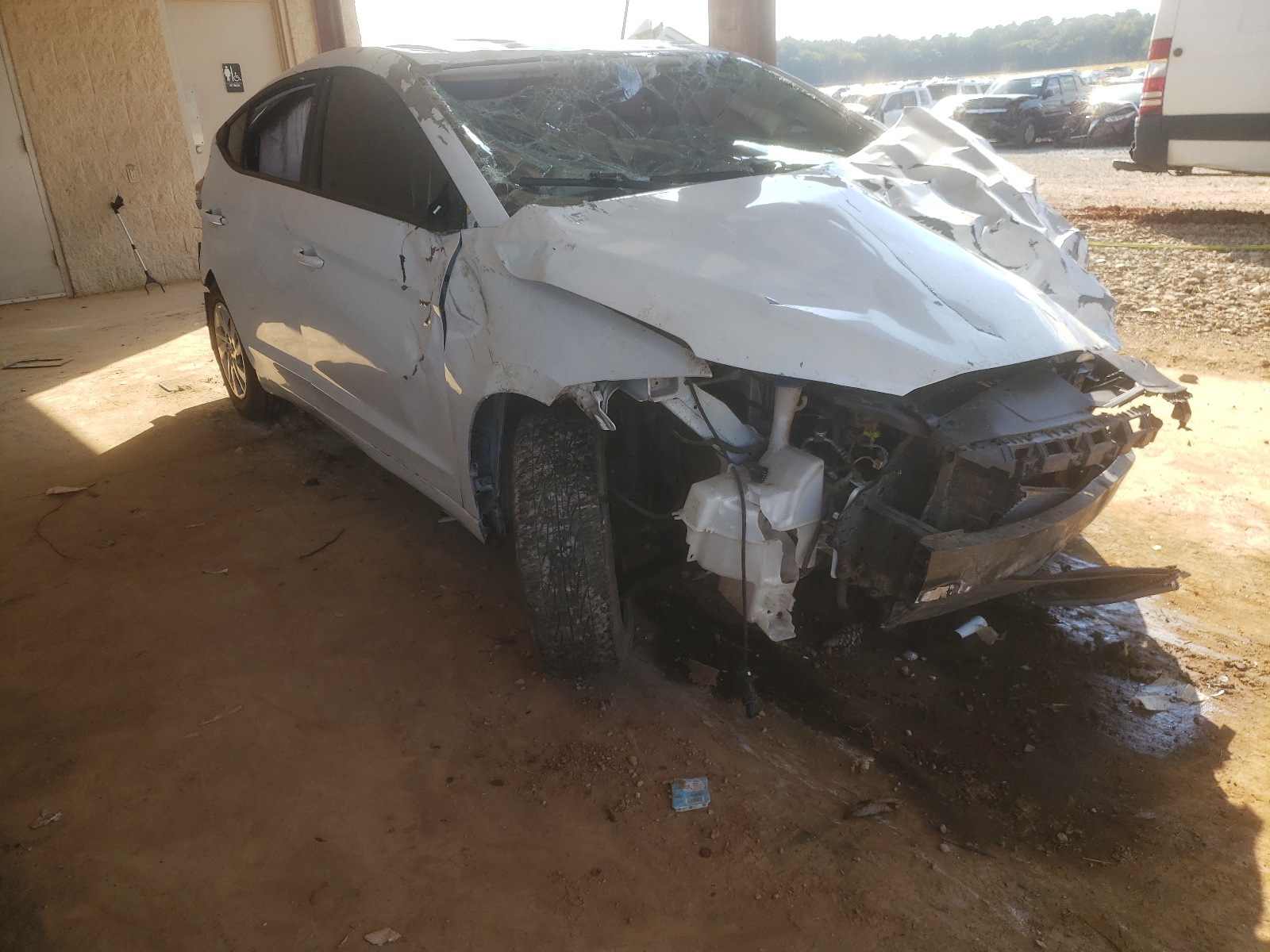 Photo 1 from auction – 2017 HYUNDAI ELANTRA SE with VIN 5NPD74LF7HH101233