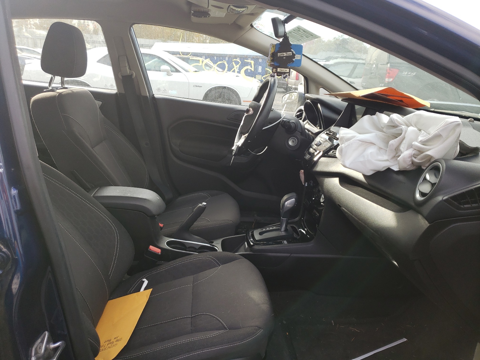 Photo 5 from auction – 2016 FORD FIESTA SE with VIN 3FADP4BJ3GM136274