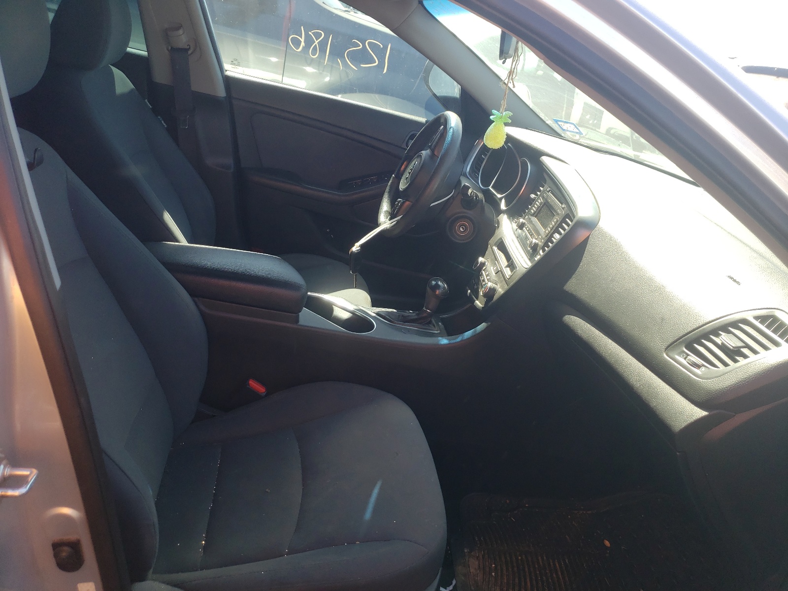 Photo 5 from auction – 2015 KIA OPTIMA LX with VIN 5XXGM4A70FG461776