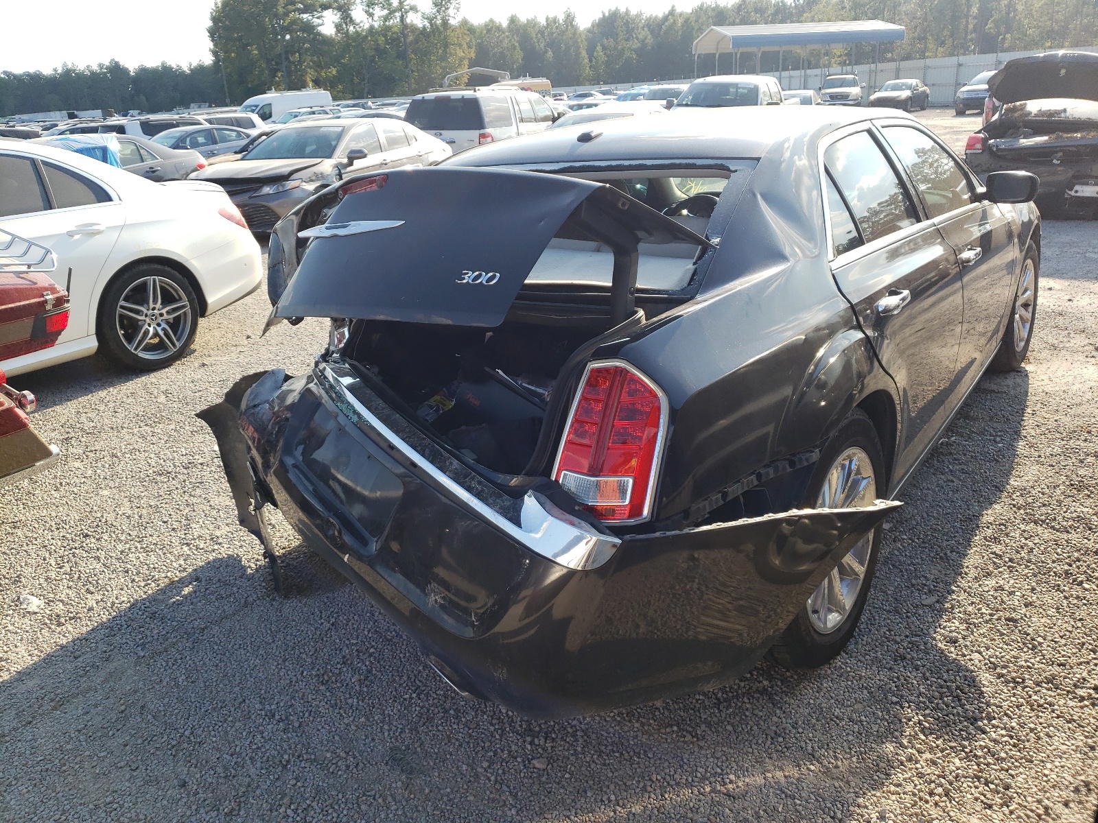 Photo 4 from auction – 2012 CHRYSLER 300 LIMITE with VIN 2C3CCACG2CH307872