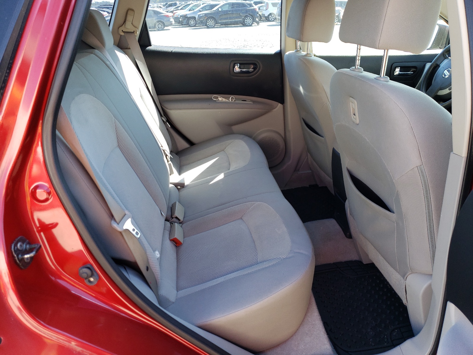 Photo 6 from auction – 2012 NISSAN ROGUE S with VIN JN8AS5MV6CW367606