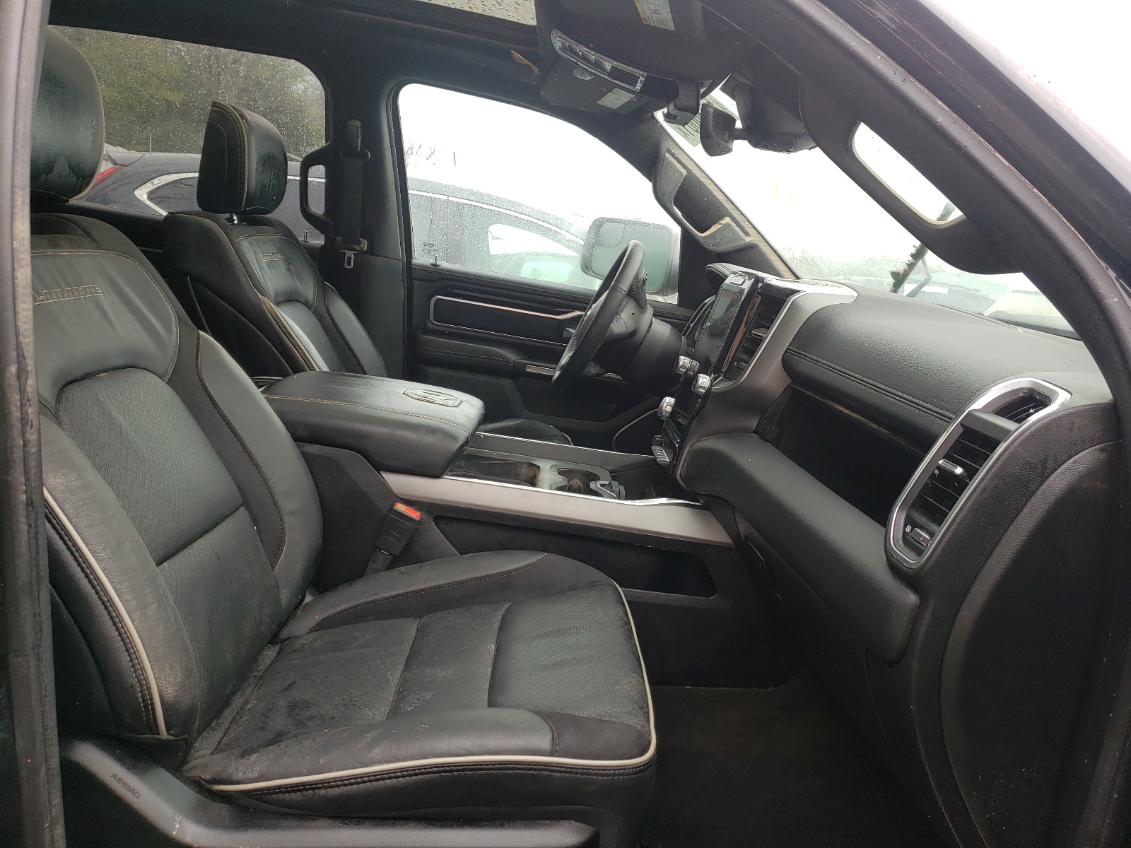 Photo 7 from auction – 2021 RAM 1500 LARAM with VIN 1C6SRFJT1MN734186