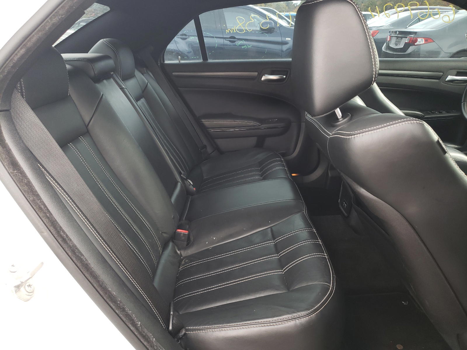 Photo 6 from auction – 2016 CHRYSLER 300 S with VIN 2C3CCAGG9GH161891