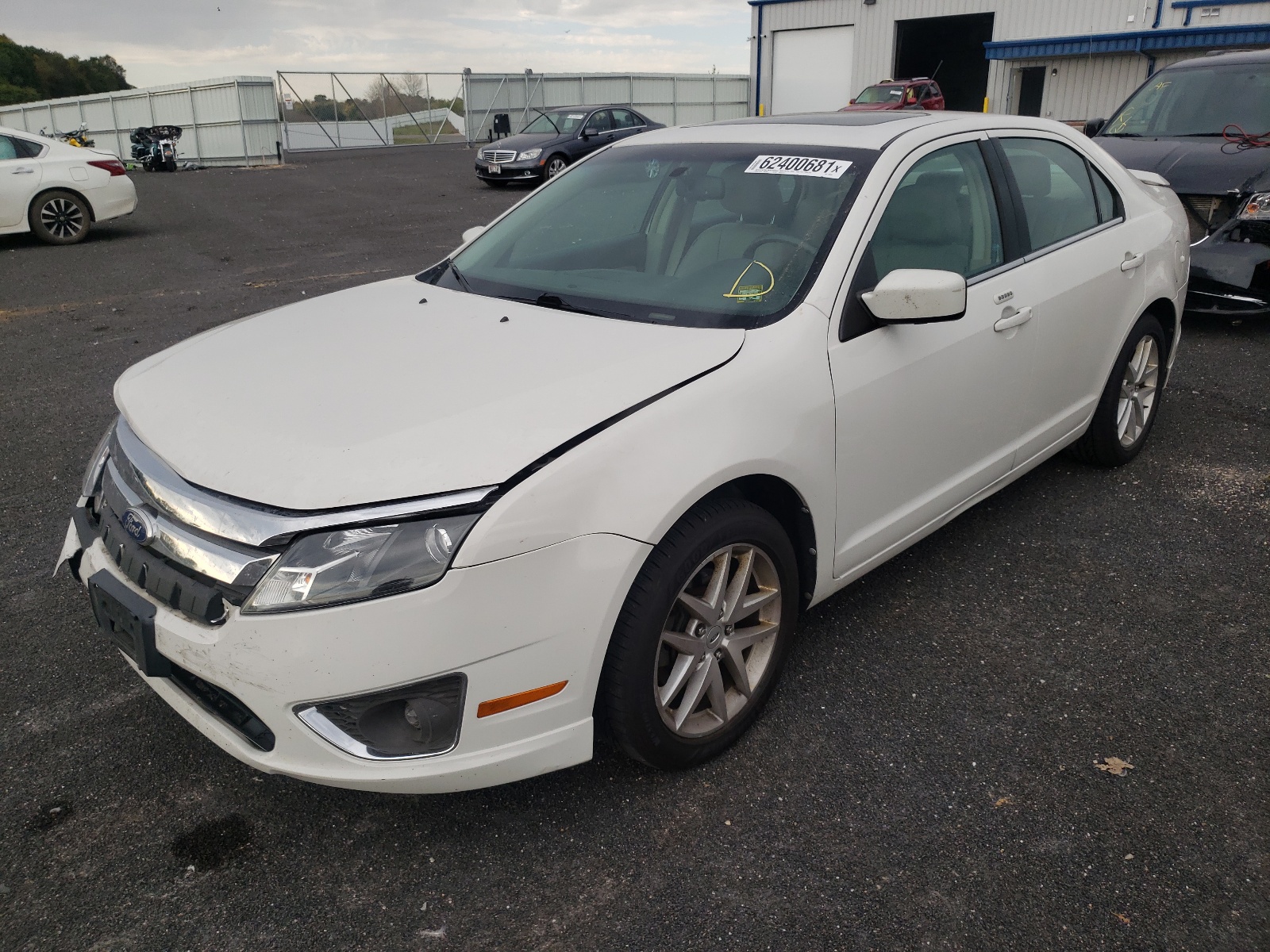 Photo 2 from auction – 2011 FORD FUSION SEL with VIN 3FAHP0JG1BR143347