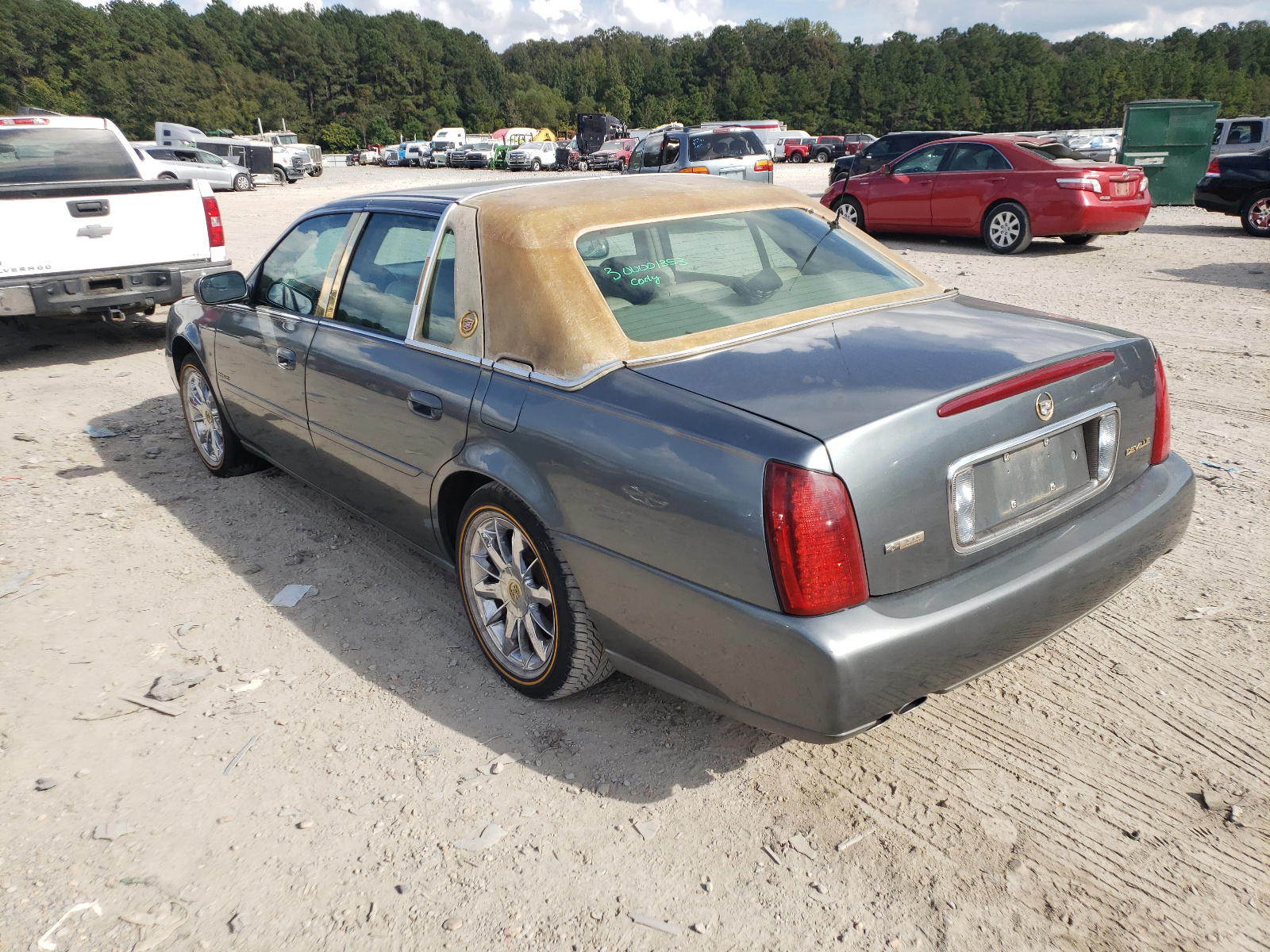 Photo 3 from auction – 2004 CADILLAC DEVILLE with VIN 1G6KD54Y14U196557