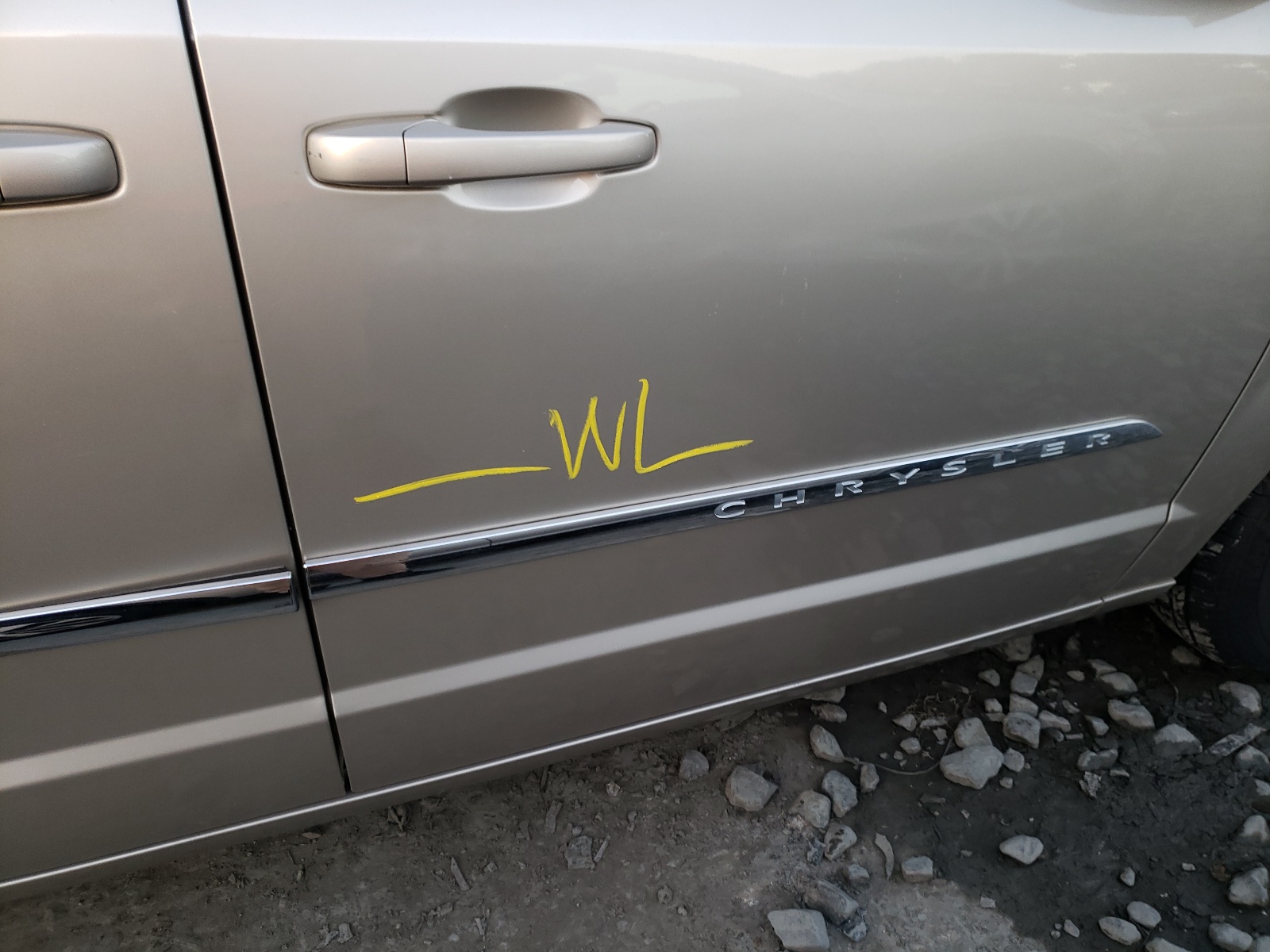 Photo 9 from auction – 2014 CHRYSLER TOWN & COU with VIN 2C4RC1BG7ER435366