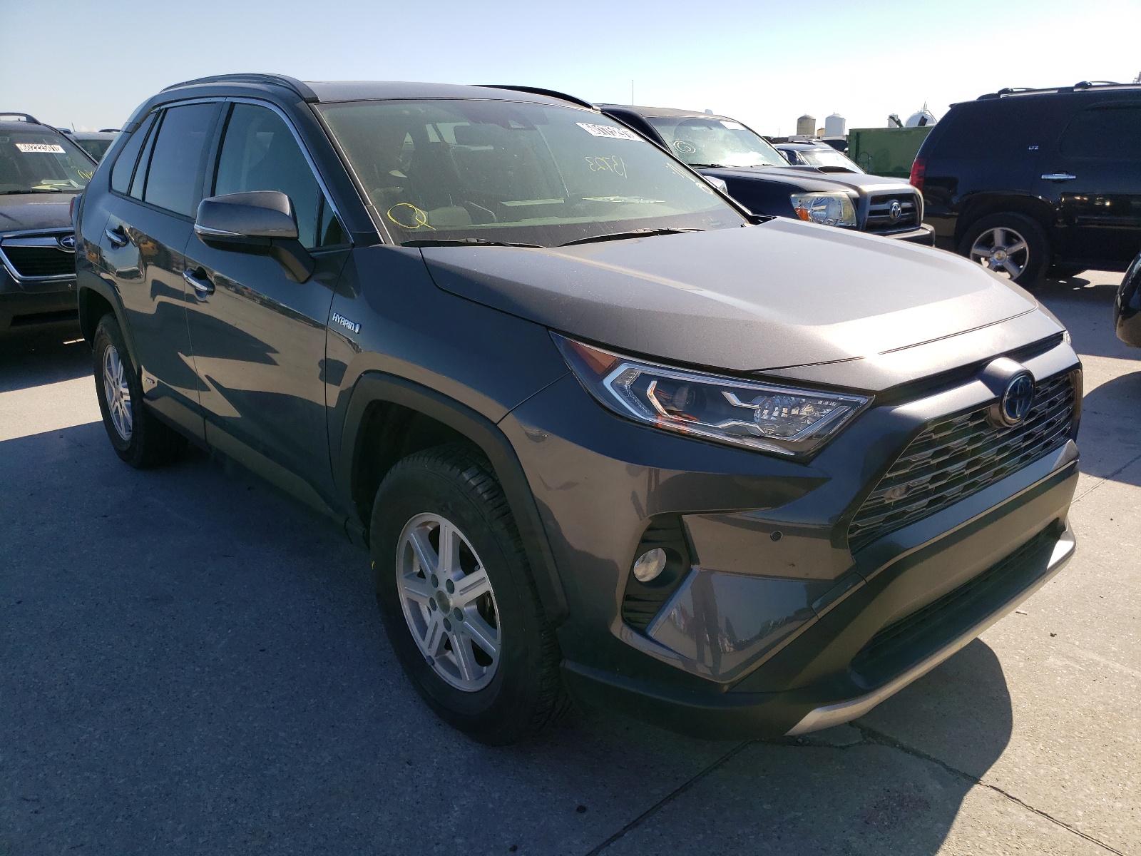 Photo 1 from auction – 2020 TOYOTA RAV4 LIMIT with VIN JTMD6RFV3LD001843