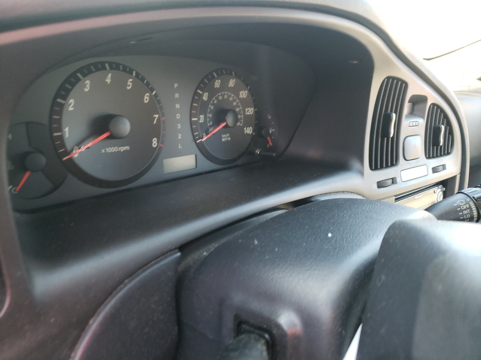 Photo 8 from auction – 2007 HYUNDAI ELANTRA with VIN KMHDN46D74U735654